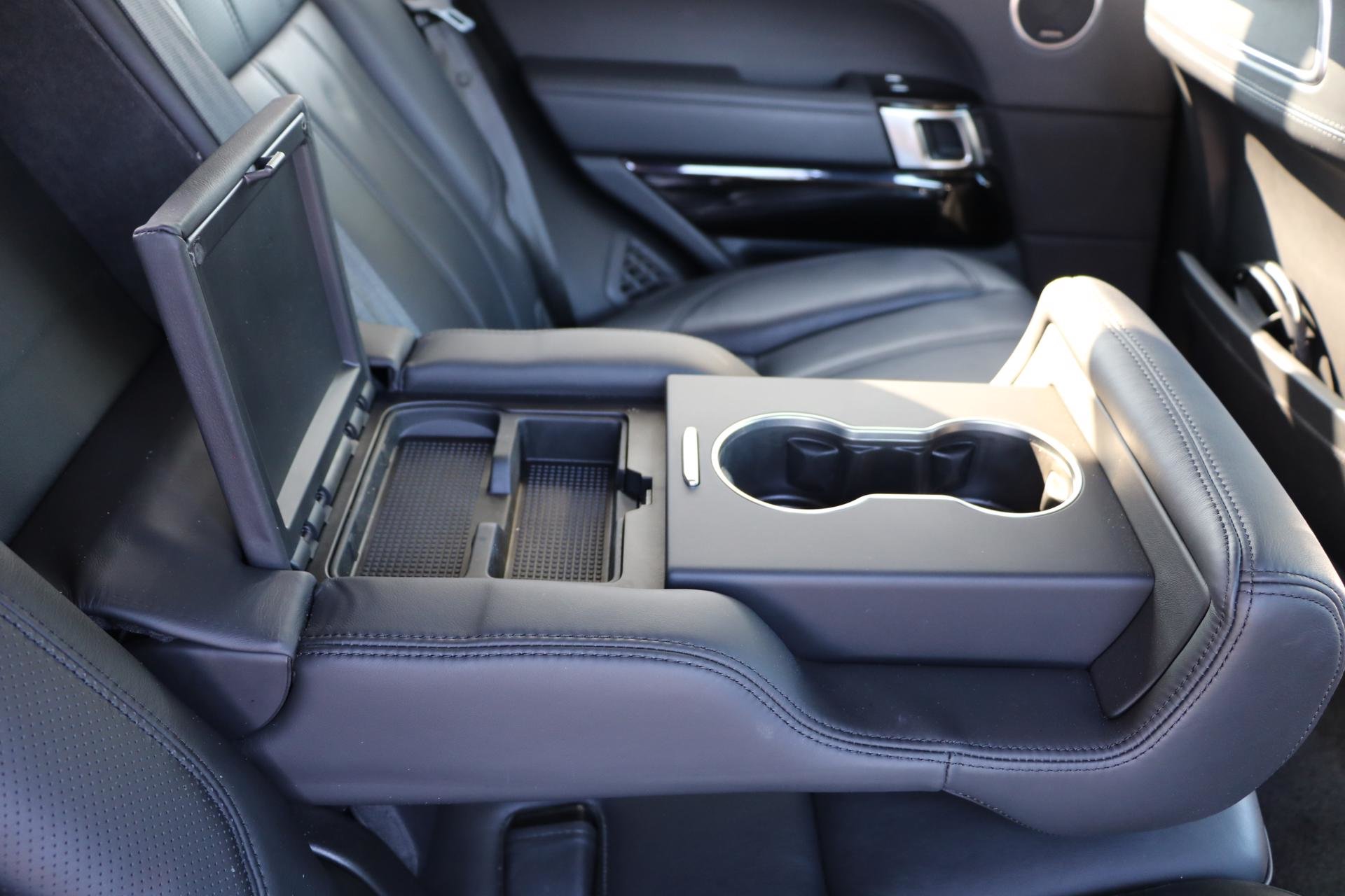 Real Art on Wheels | Range Rover Autobiography SDV8