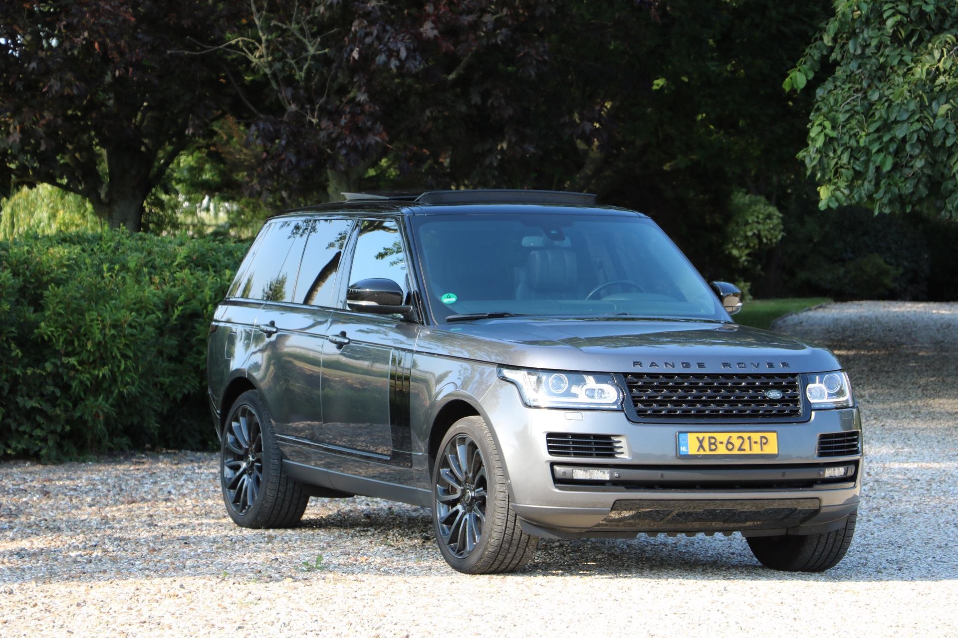 Real Art on Wheels | Range Rover Autobiography SDV8