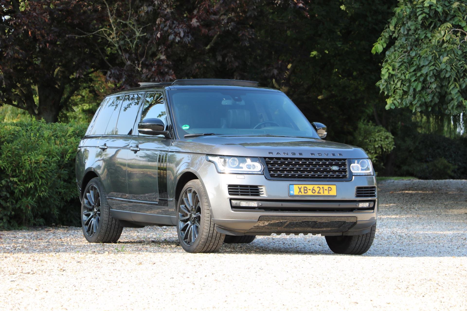 Real Art on Wheels | Range Rover Autobiography SDV8