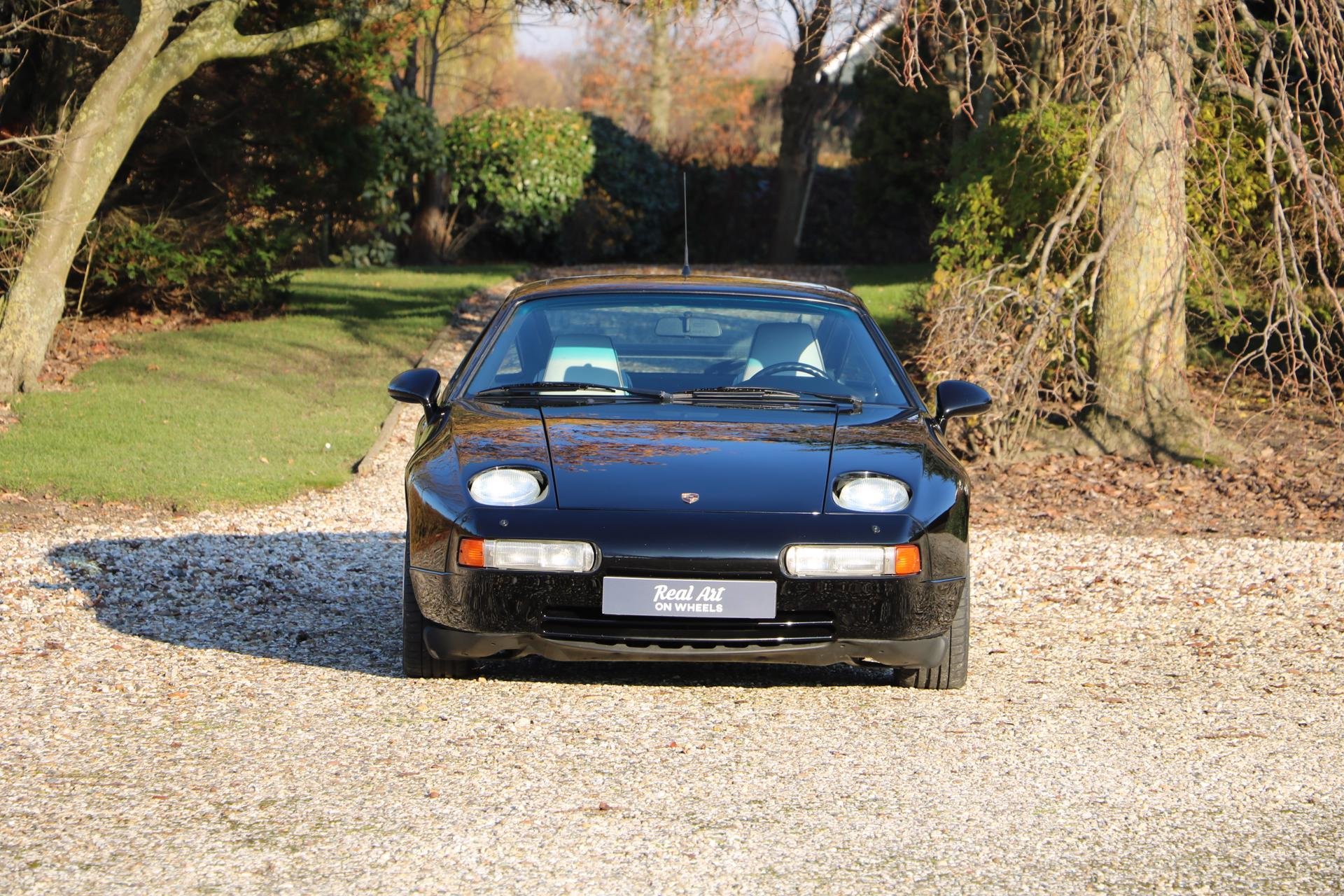 Real Art on Wheels | Porsche 928 GTS