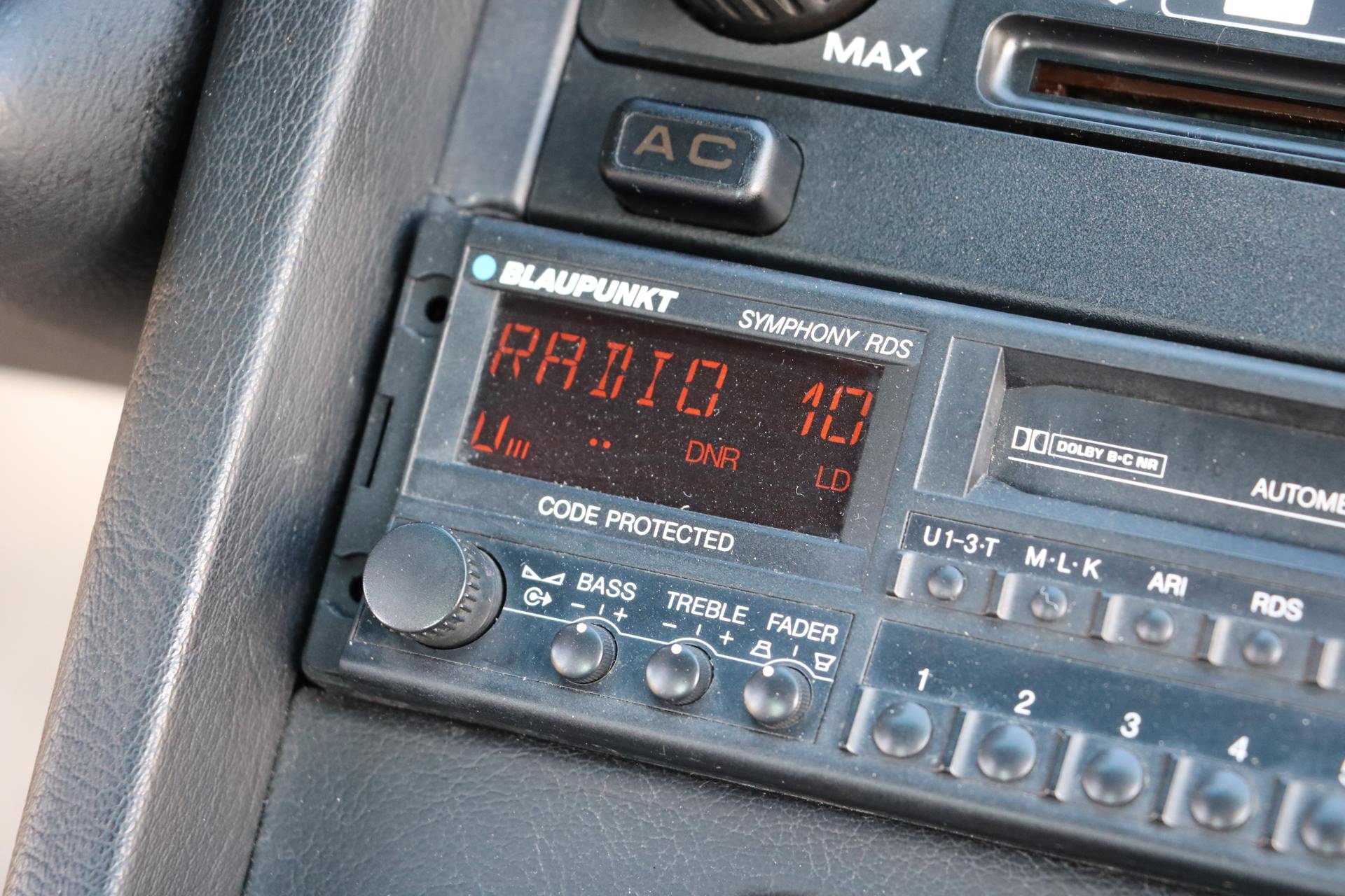 Real Art on Wheels | Porsche 928 GTS