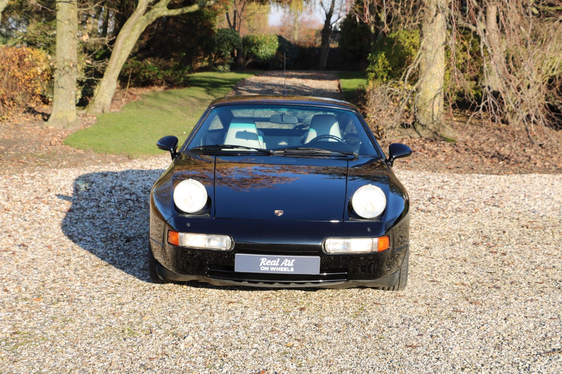 Real Art on Wheels | Porsche 928 GTS