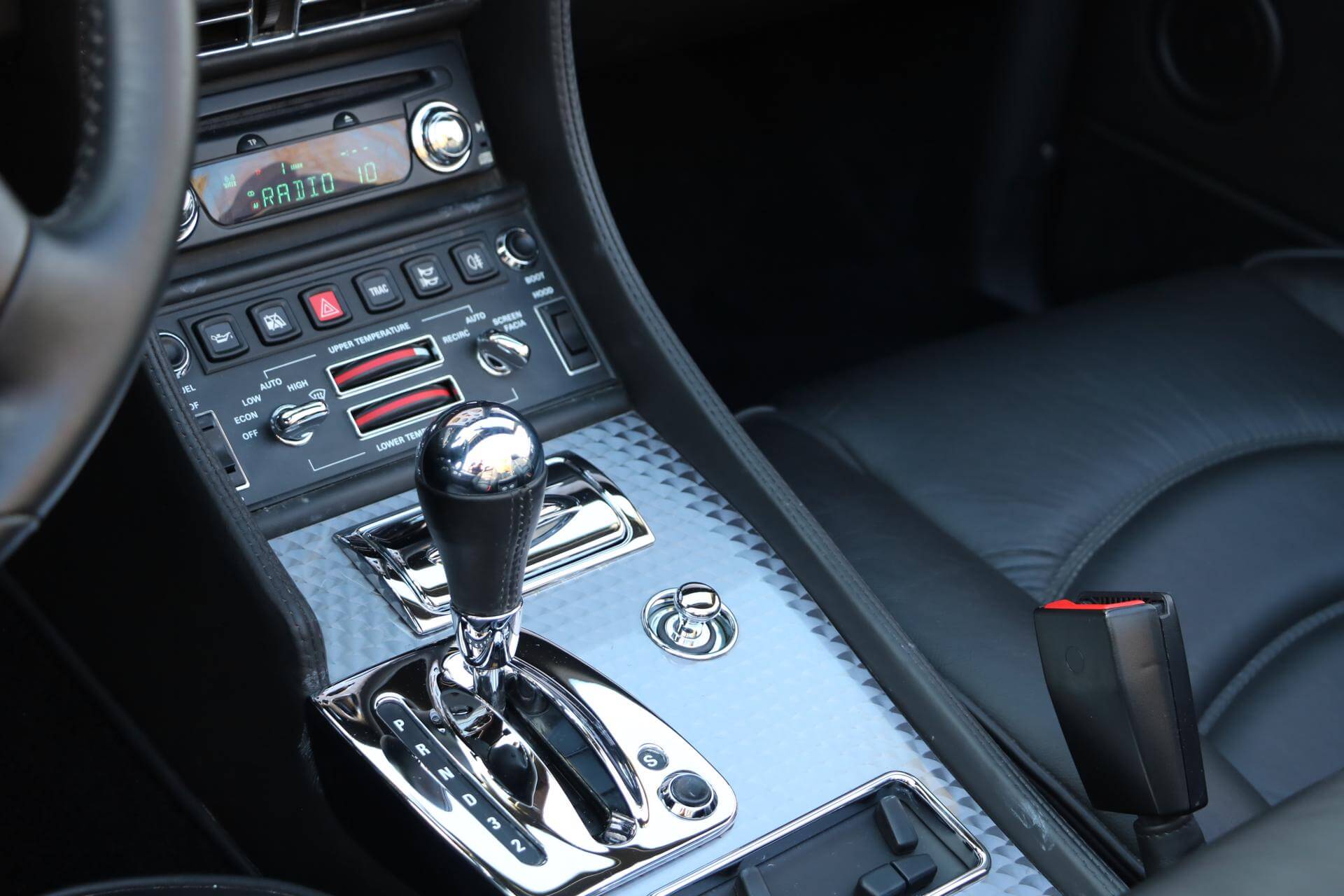 Real Art on Wheels | Bentley Azure Widebody