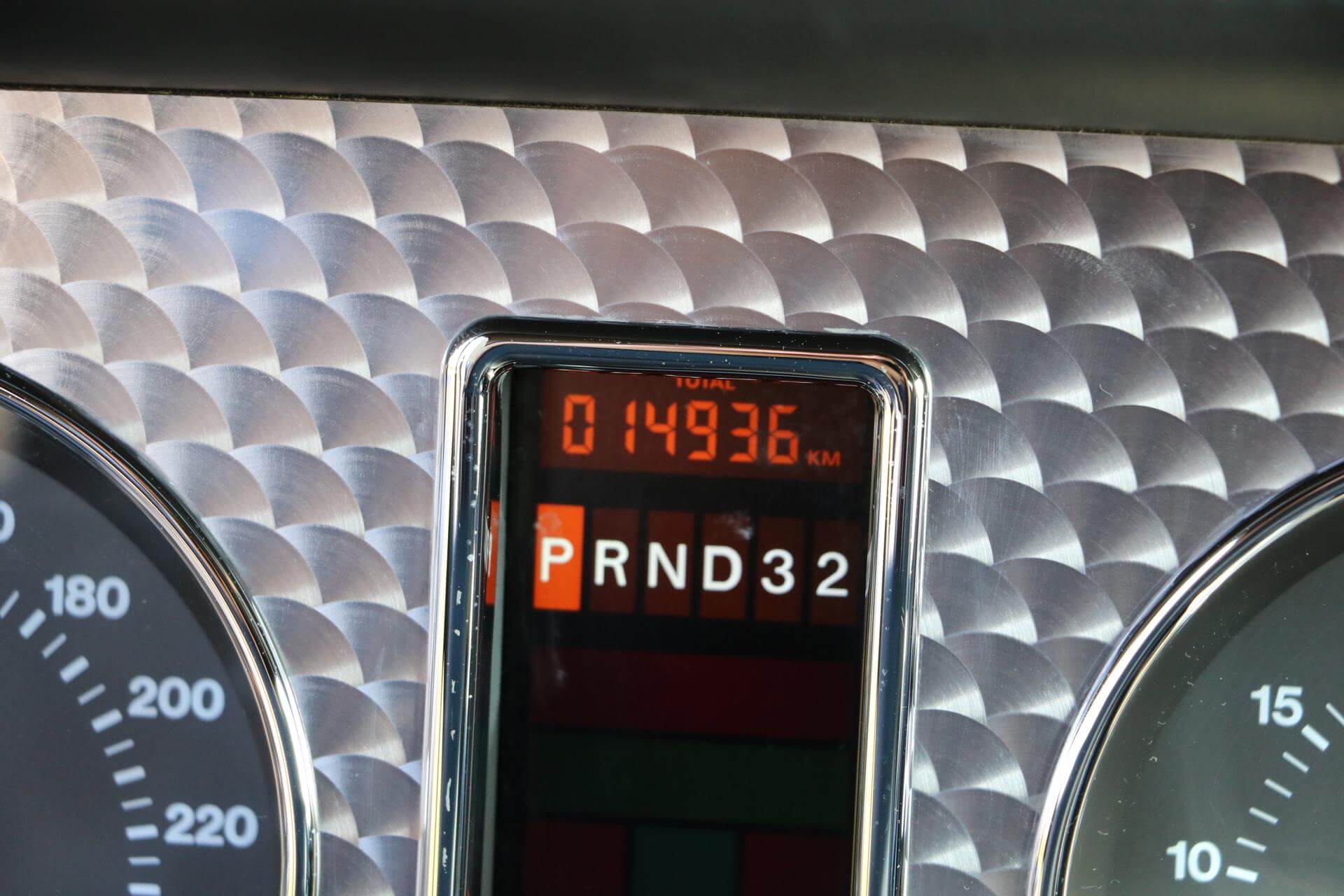 Real Art on Wheels | Bentley Azure Widebody