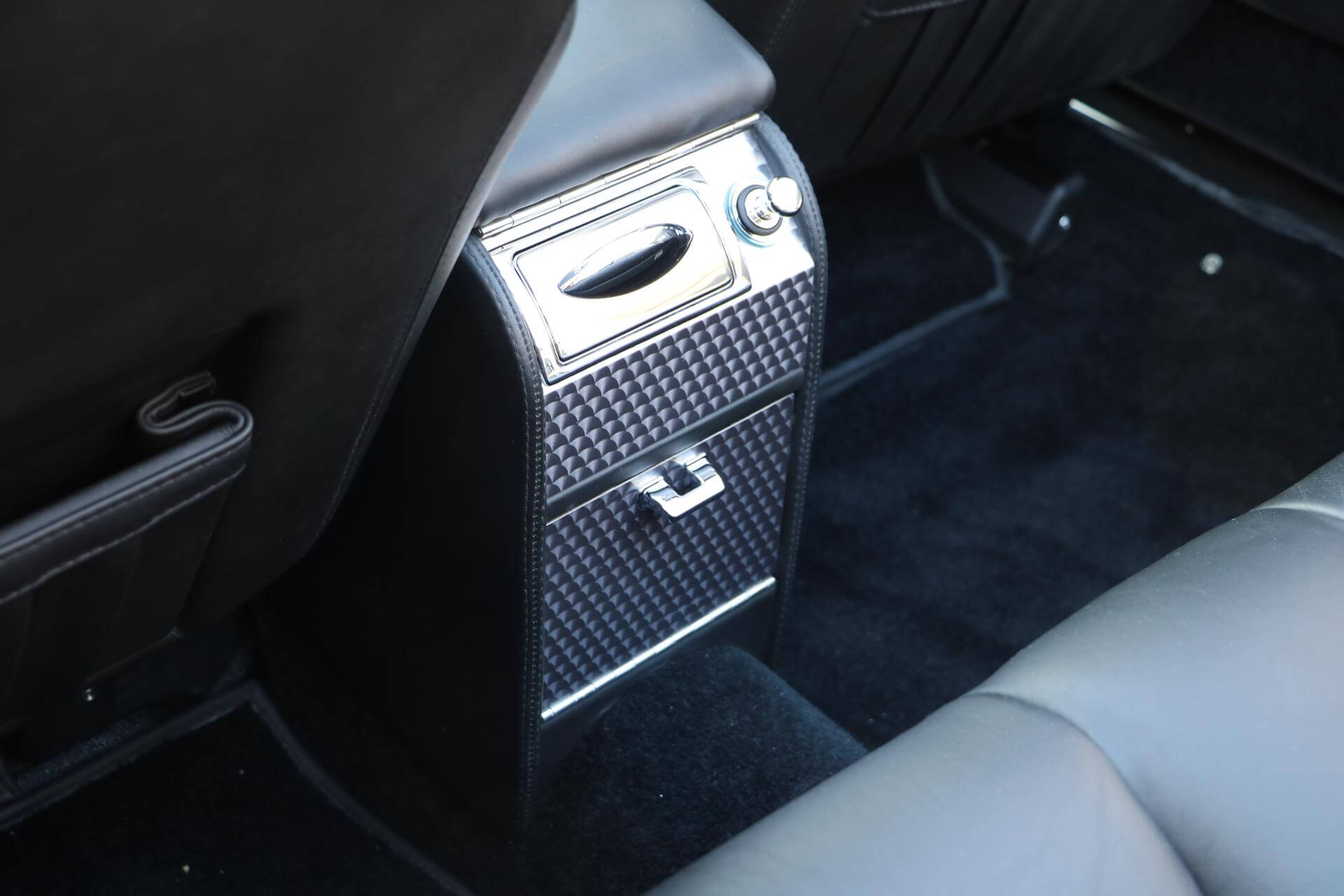 Real Art on Wheels | Bentley Azure Widebody