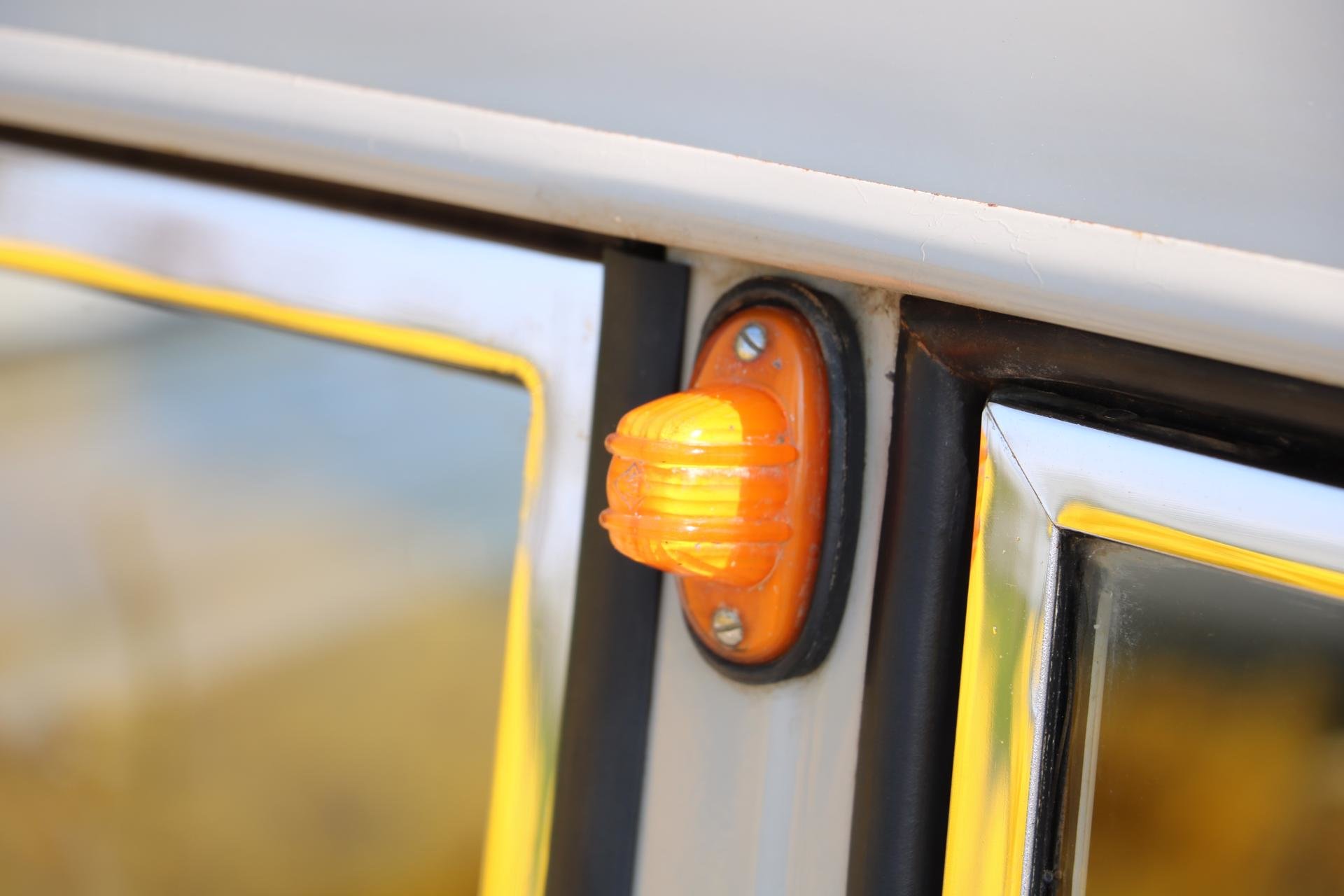 Real Art on Wheels | Ford Taunus 15M