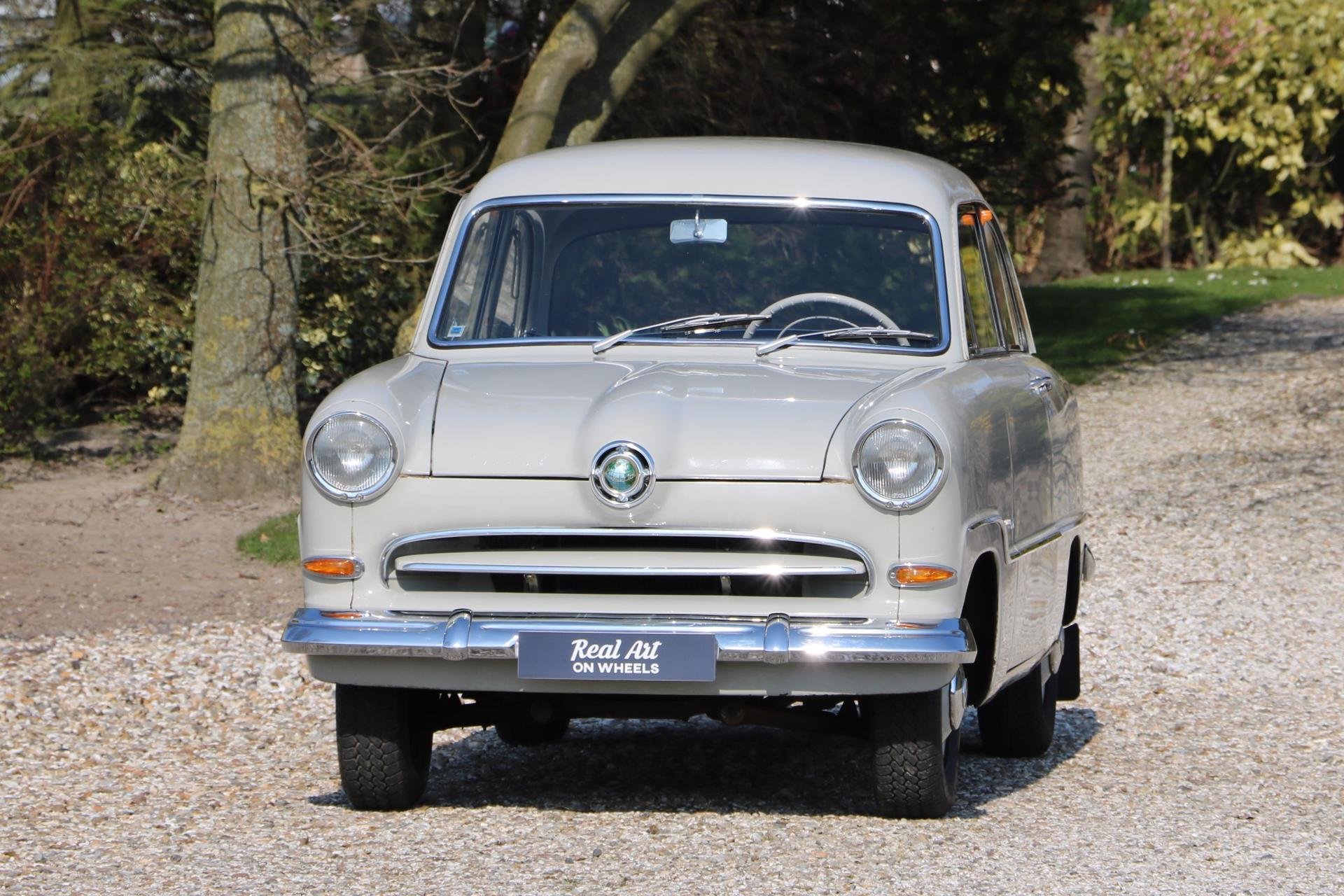 Real Art on Wheels | Ford Taunus 15M