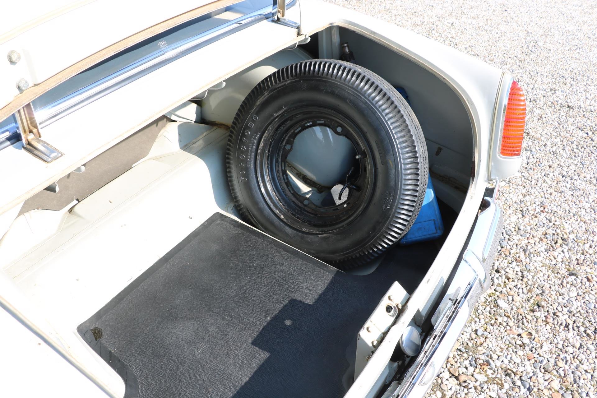 Real Art on Wheels | Ford Taunus 15M