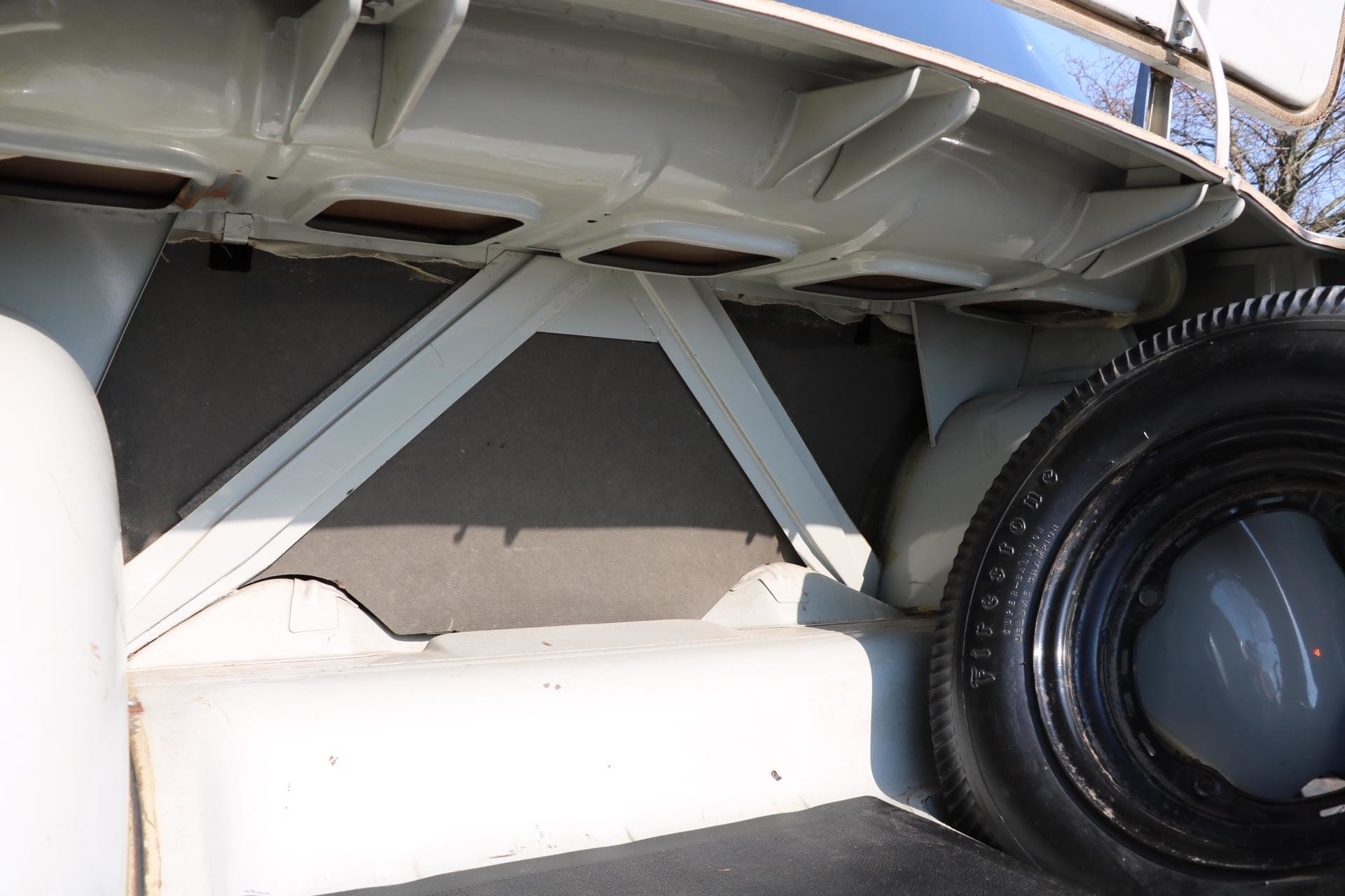 Real Art on Wheels | Ford Taunus 15M