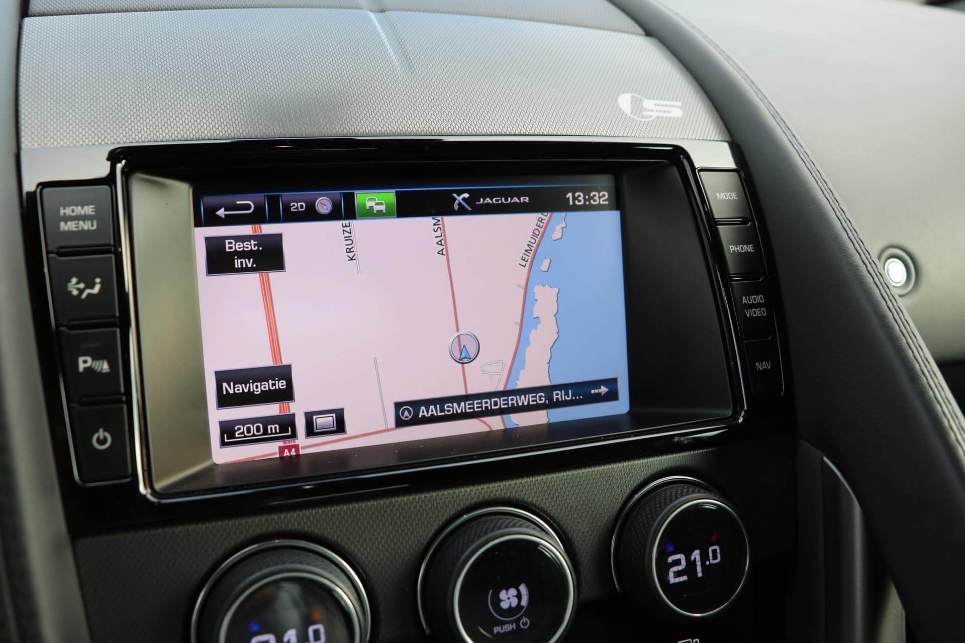 Real Art on Wheels | Jaguar F-Type