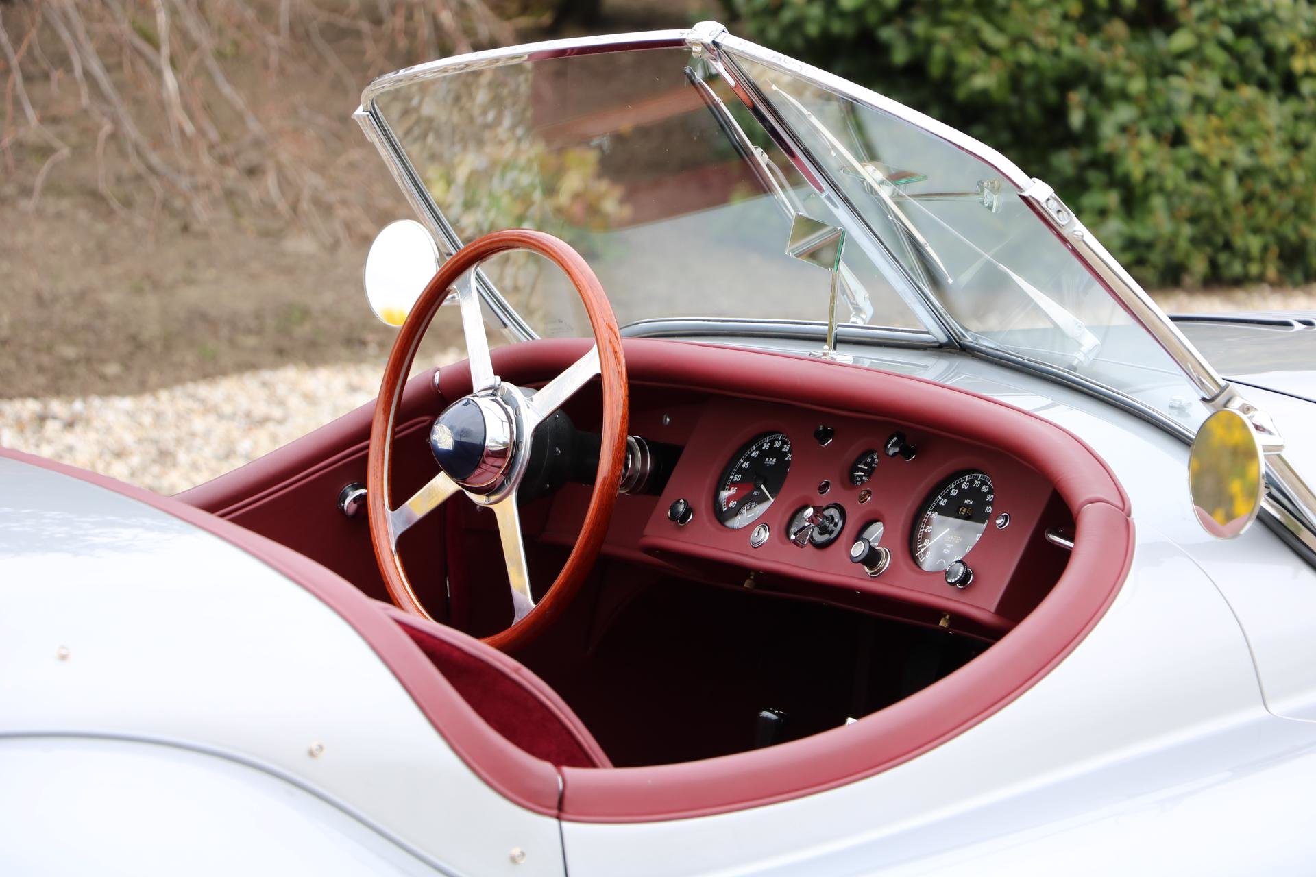 Real Art on Wheels | Jaguar XK120 Roadster