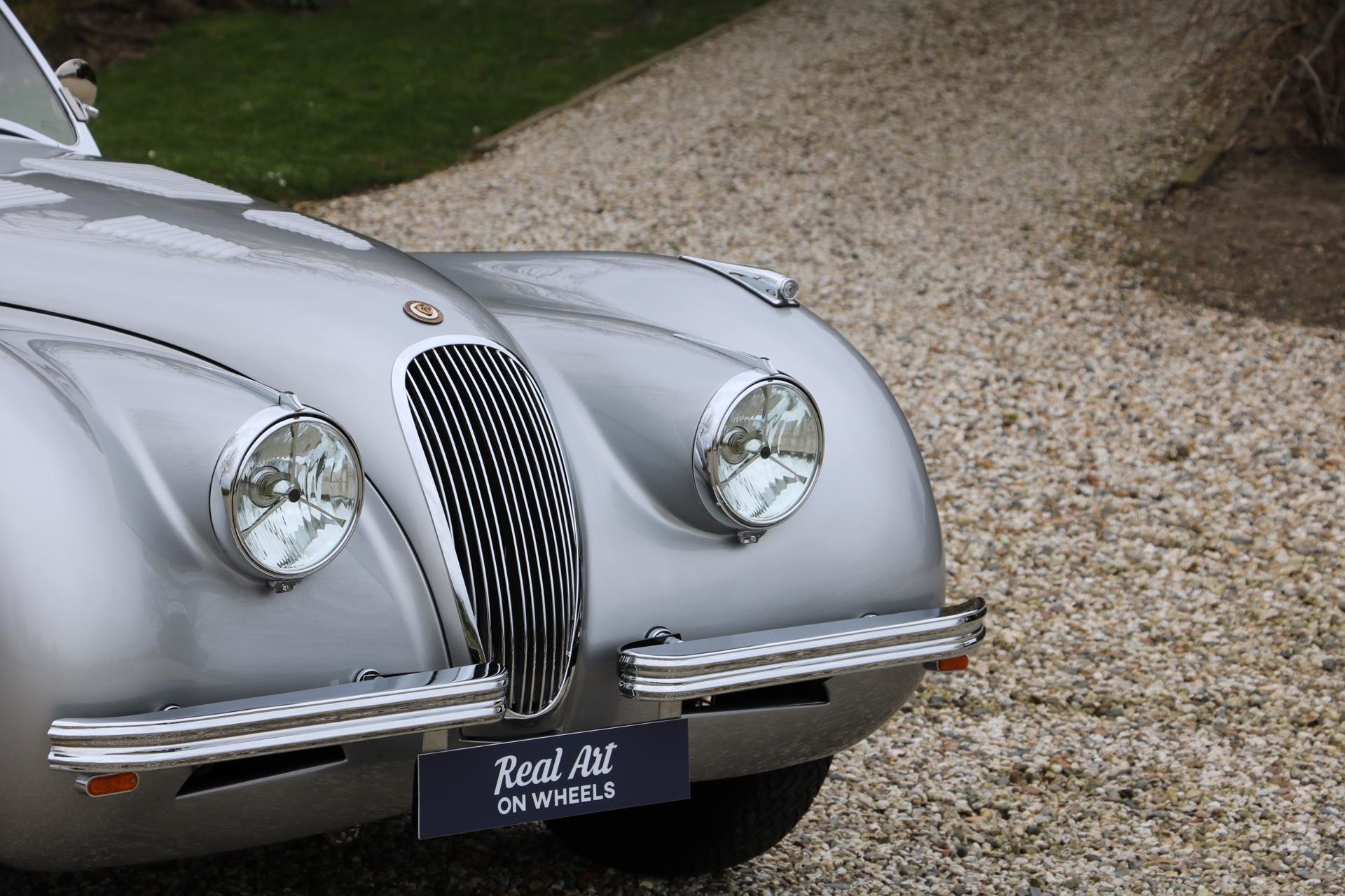 Real Art on Wheels | Jaguar XK120 Roadster