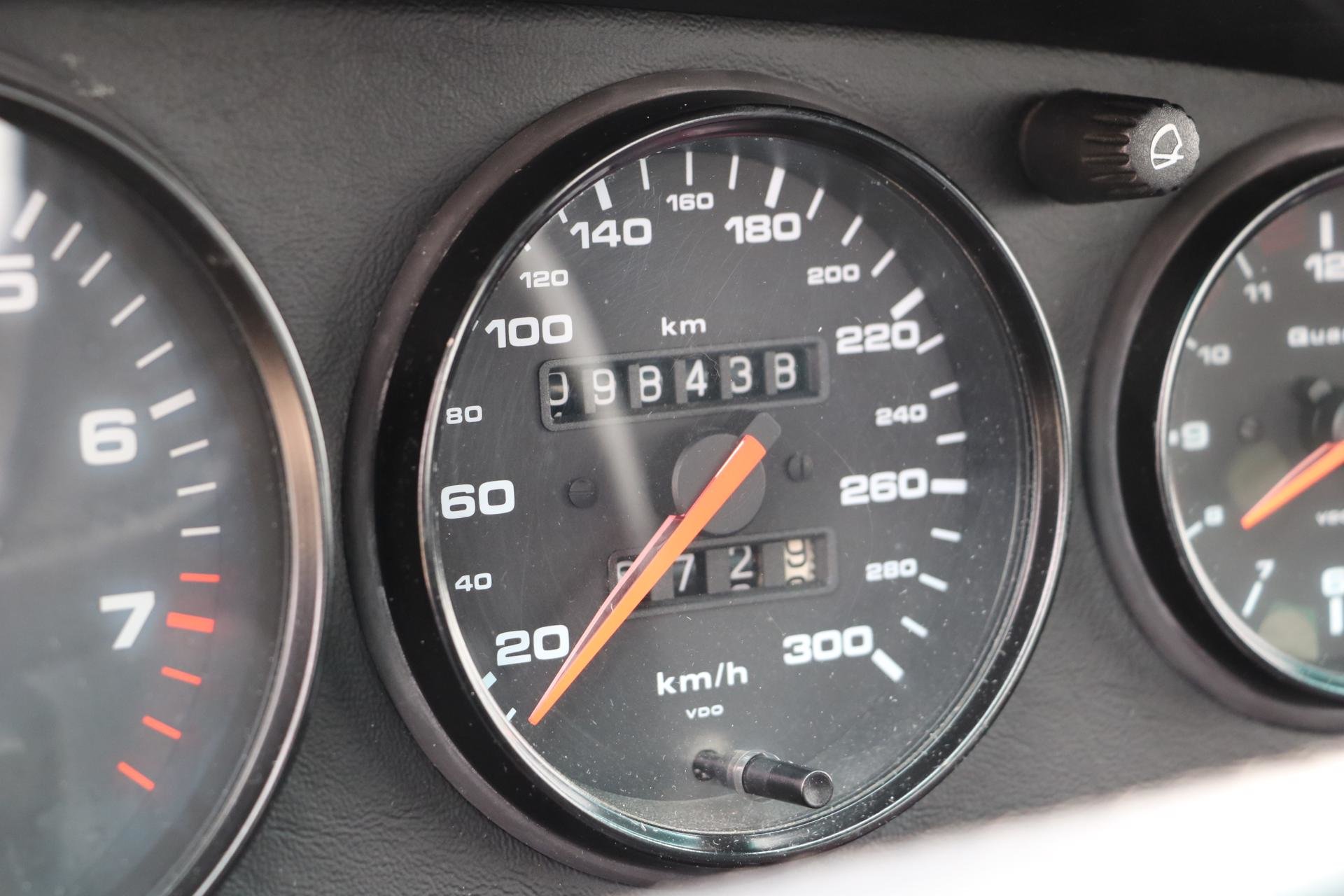 Real Art on Wheels | Porsche 964RS