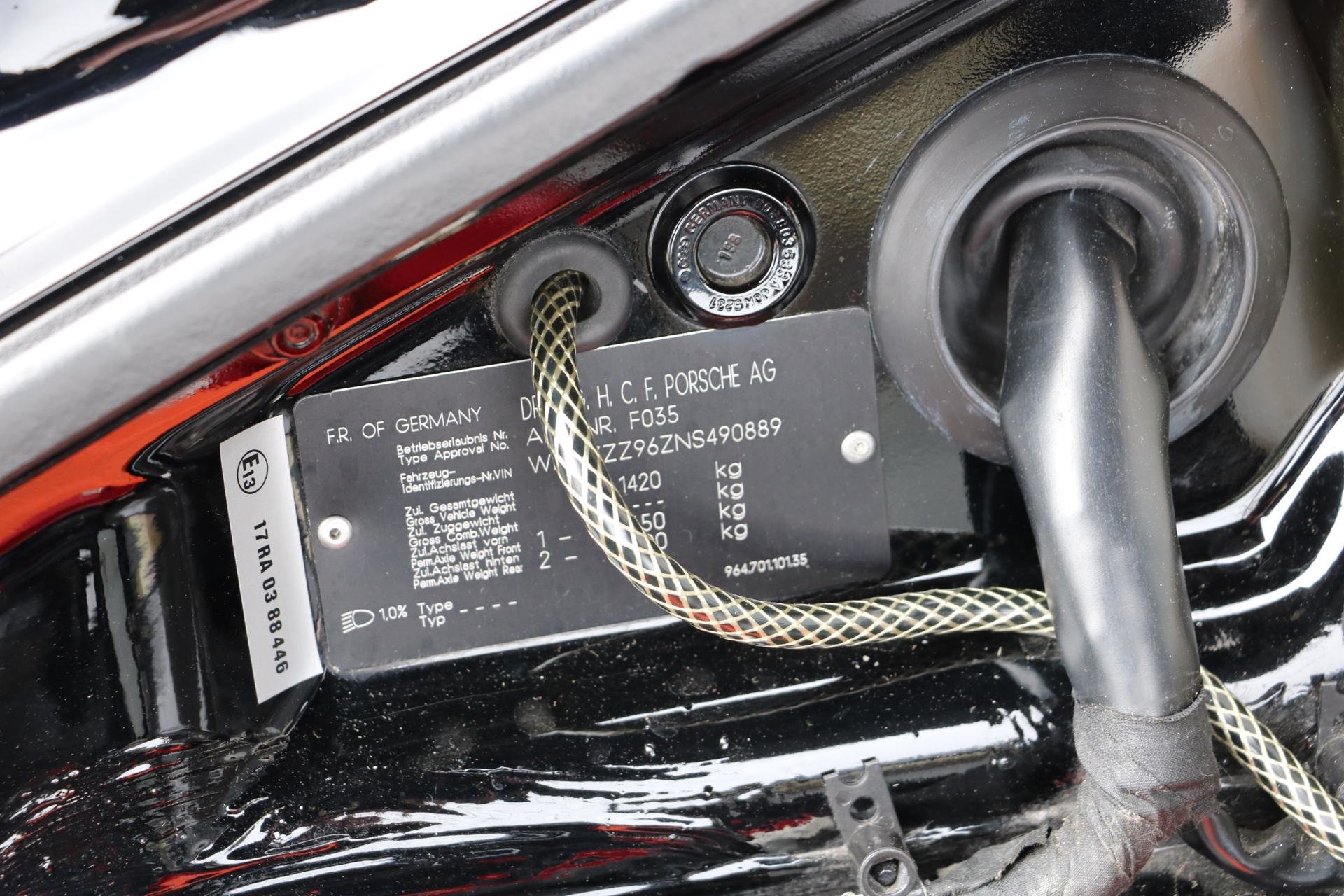 Real Art on Wheels | Porsche 964RS