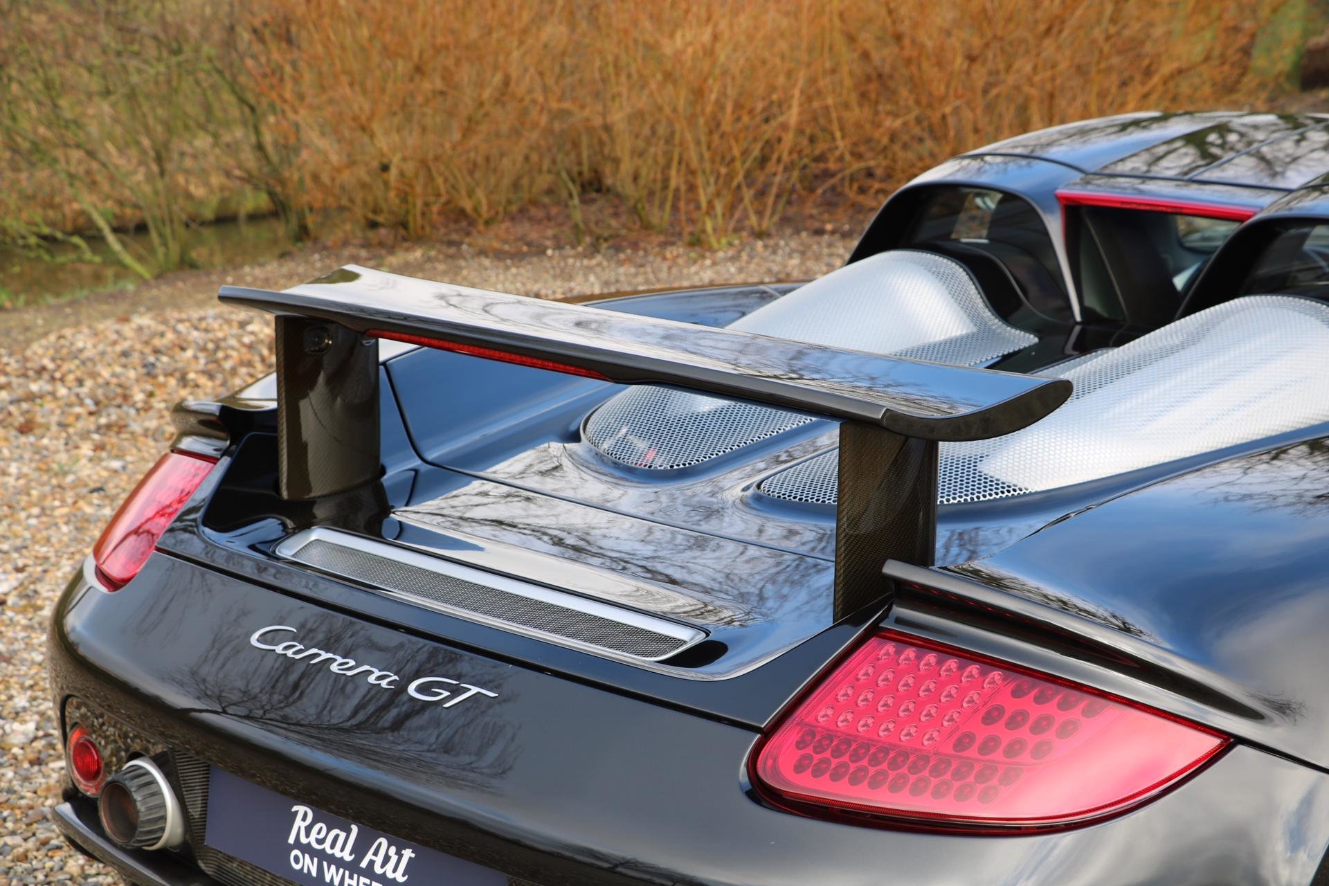 Real Art on Wheels | Porsche Carrera GT