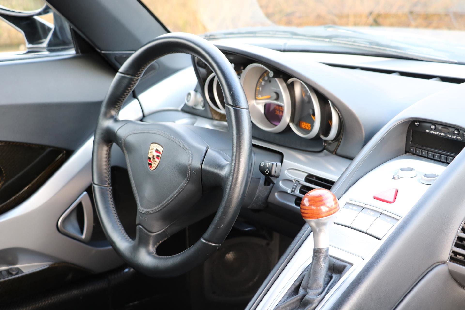 Real Art on Wheels | Porsche Carrera GT