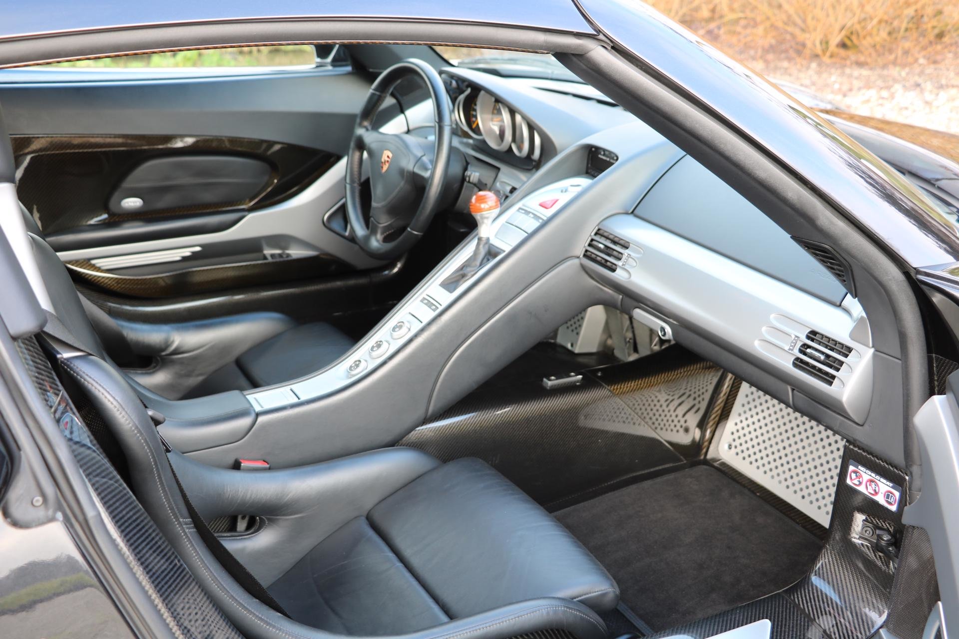 Real Art on Wheels | Porsche Carrera GT