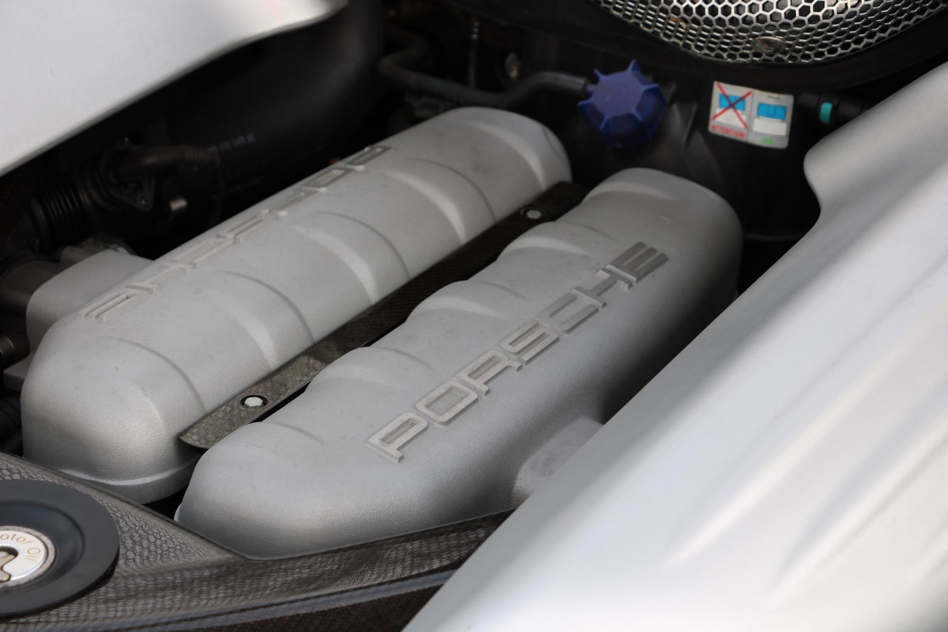 Real Art on Wheels | Porsche Carrera GT