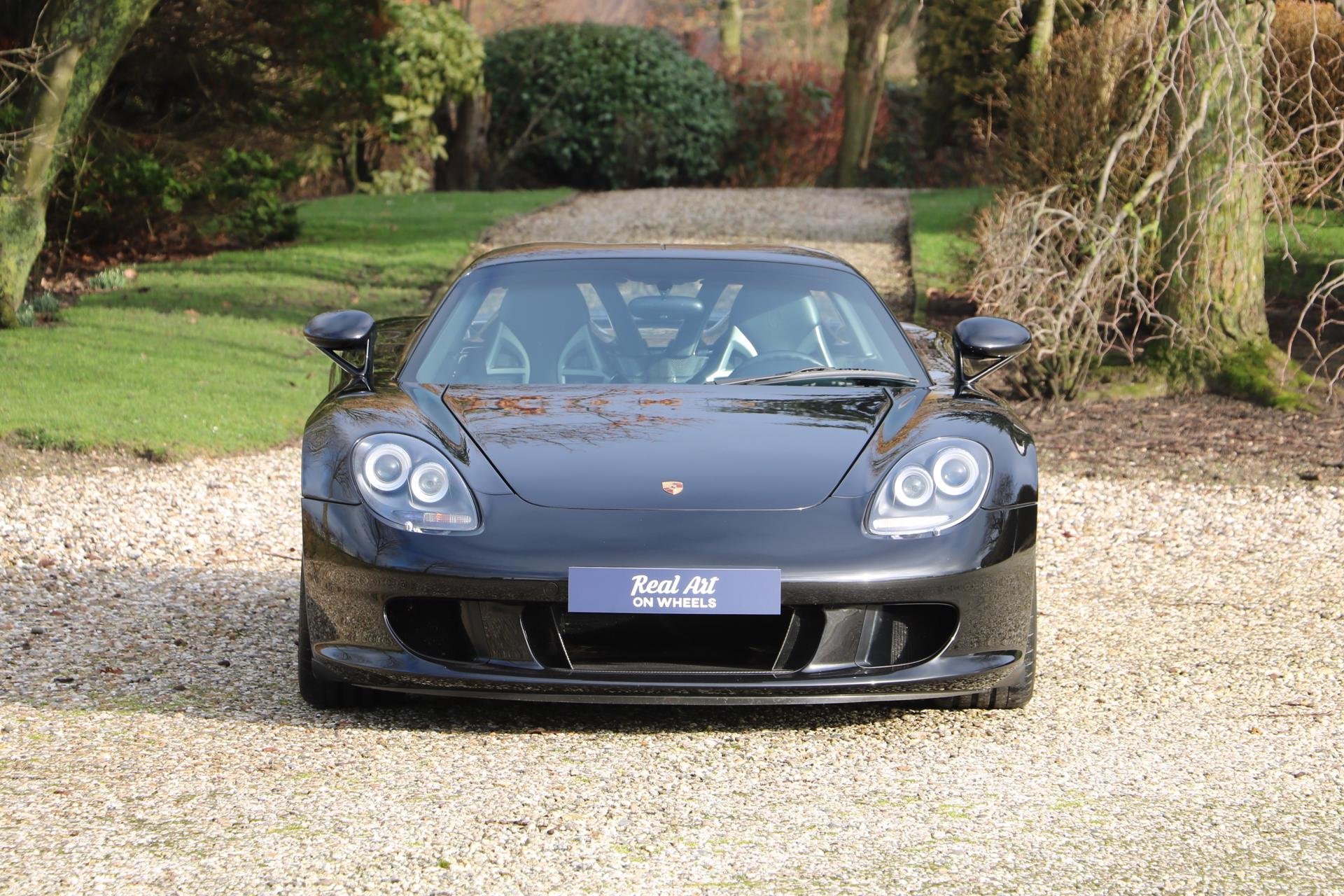 Real Art on Wheels | Porsche Carrera GT