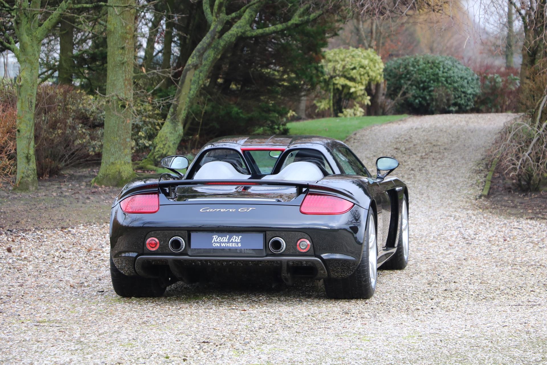 Real Art on Wheels | Porsche Carrera GT