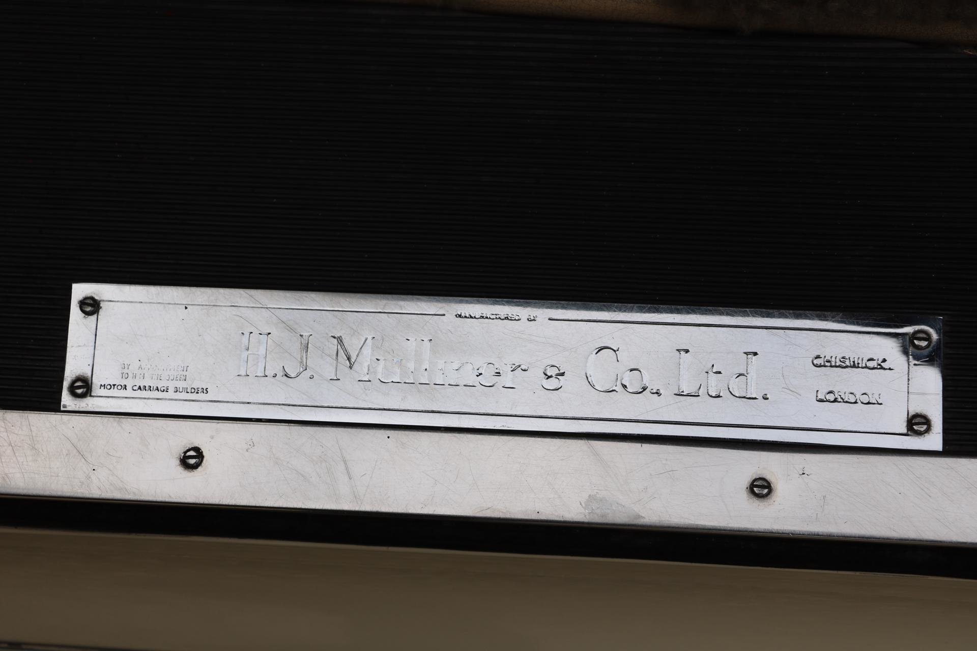 Real Art on Wheels | Rolls-Royce Silver Cloud DHC