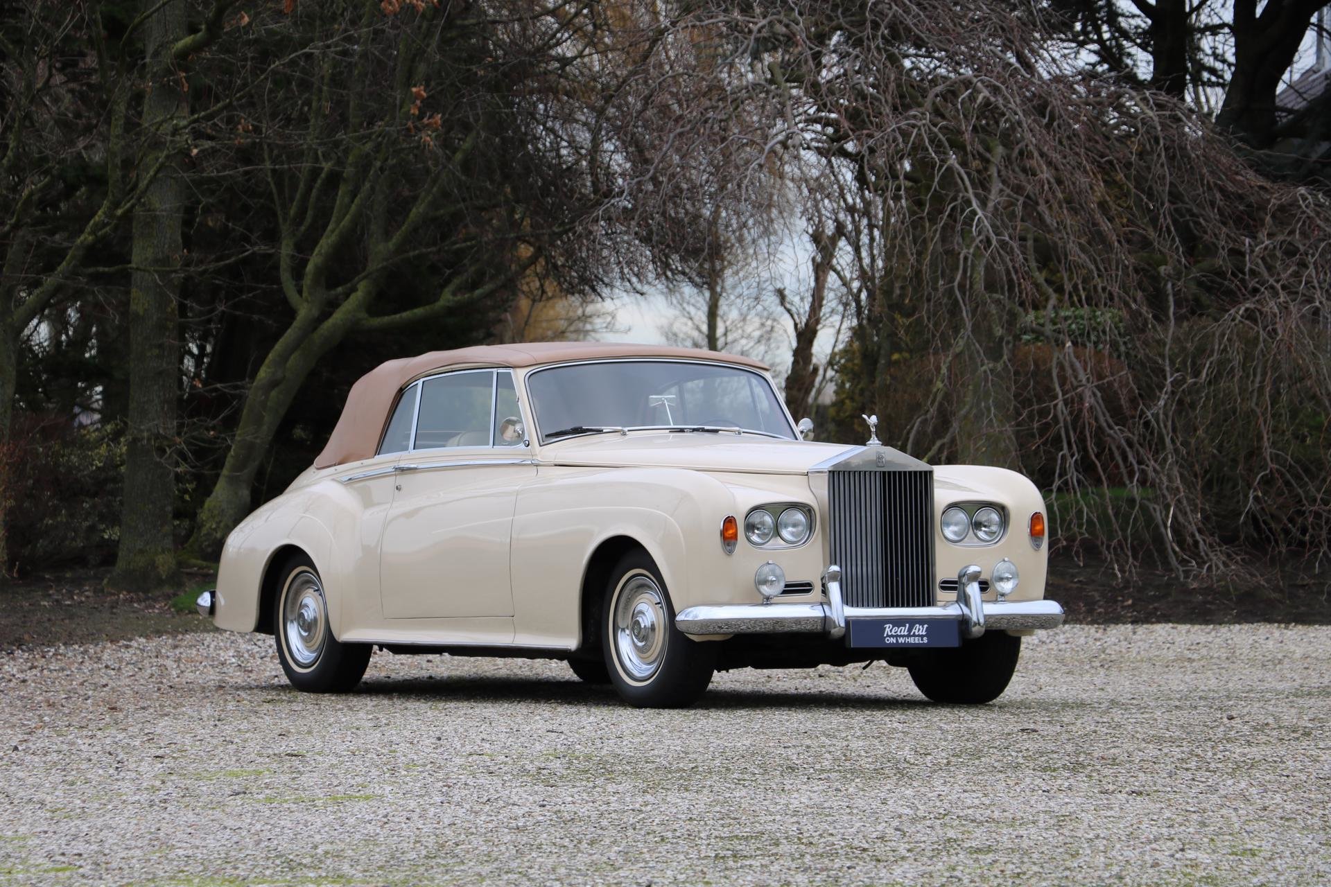 Real Art on Wheels | Rolls-Royce Silver Cloud DHC