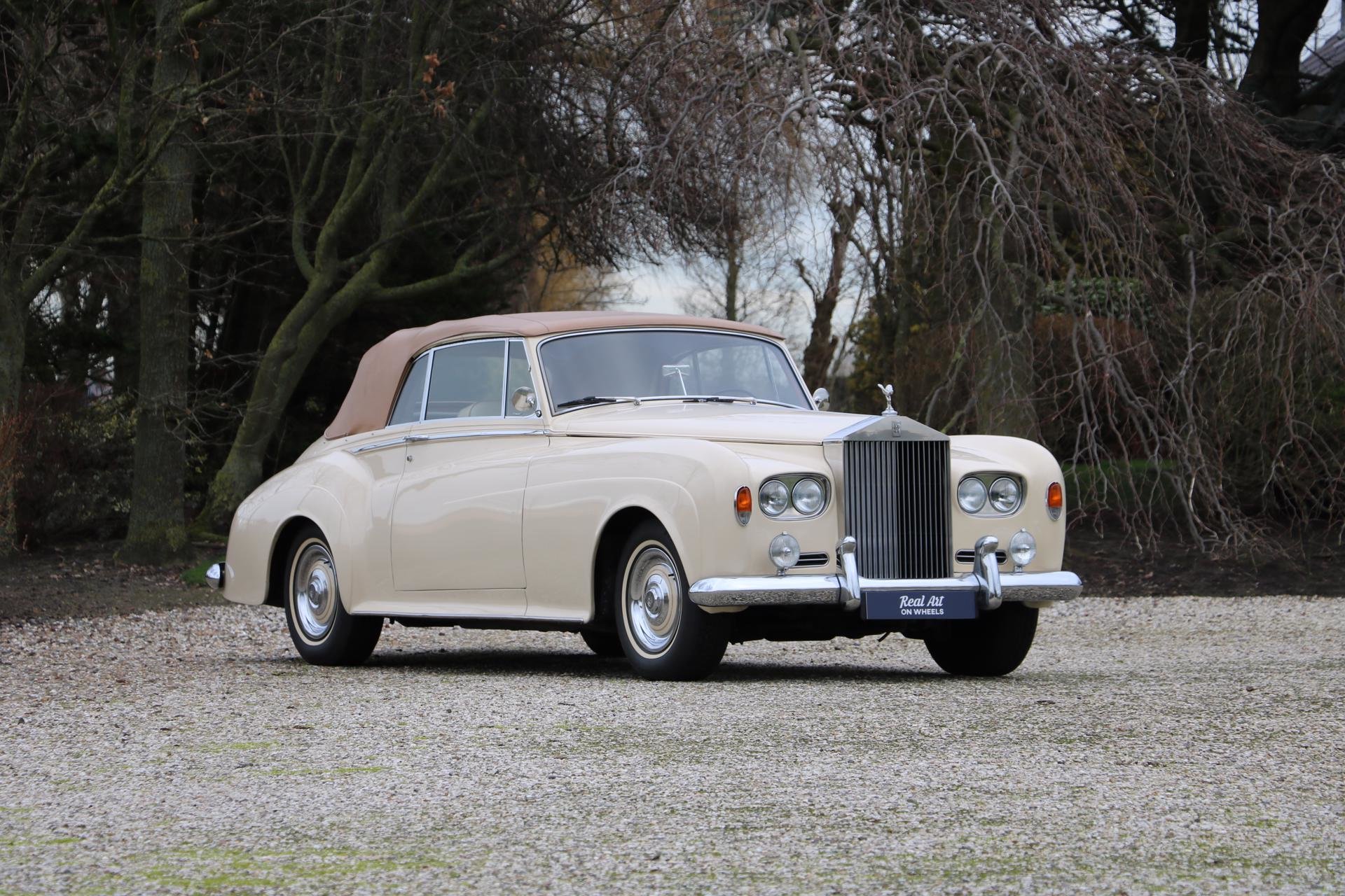 Real Art on Wheels | Rolls-Royce Silver Cloud DHC