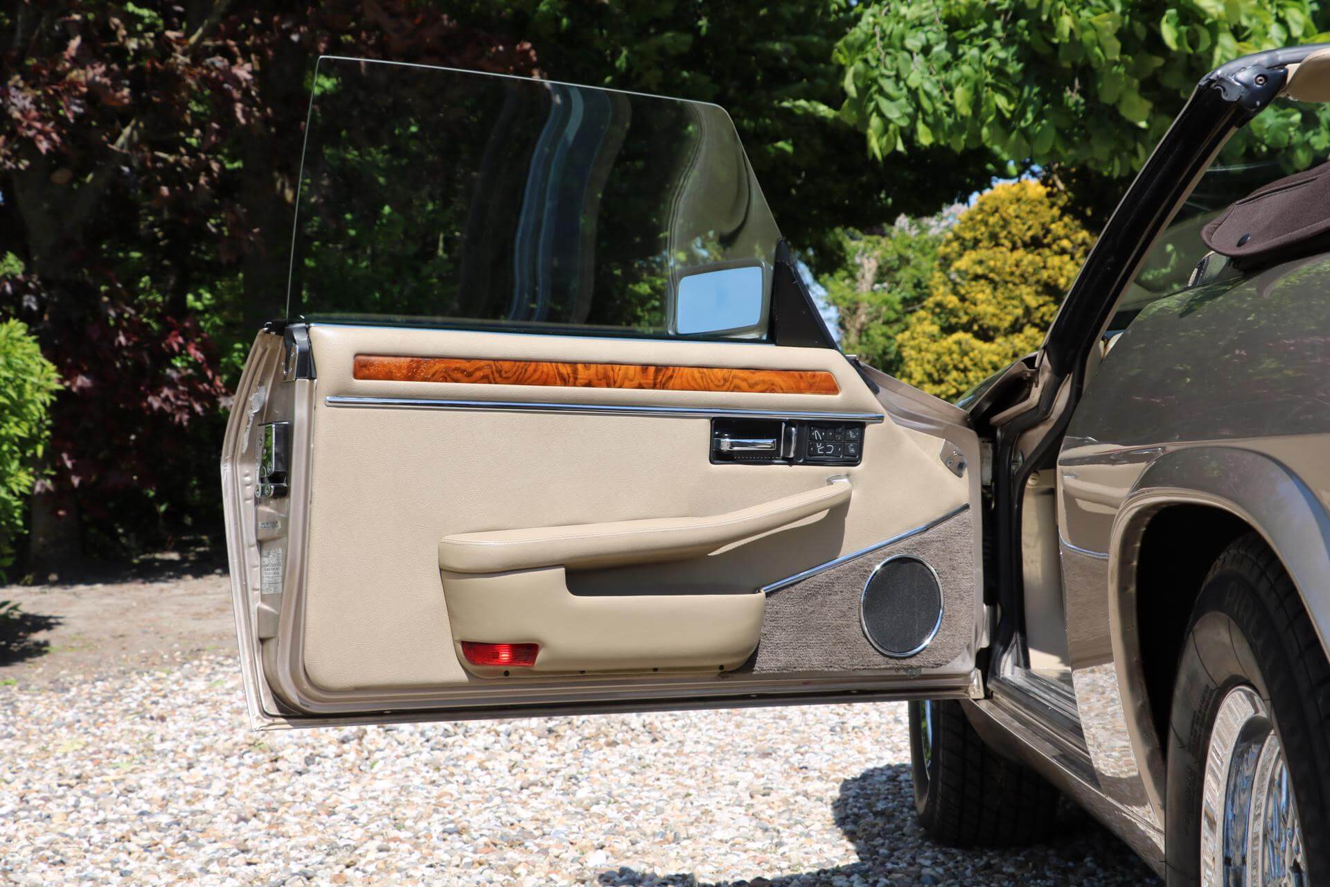 Real Art on Wheels | Jaguar XJS Convertible