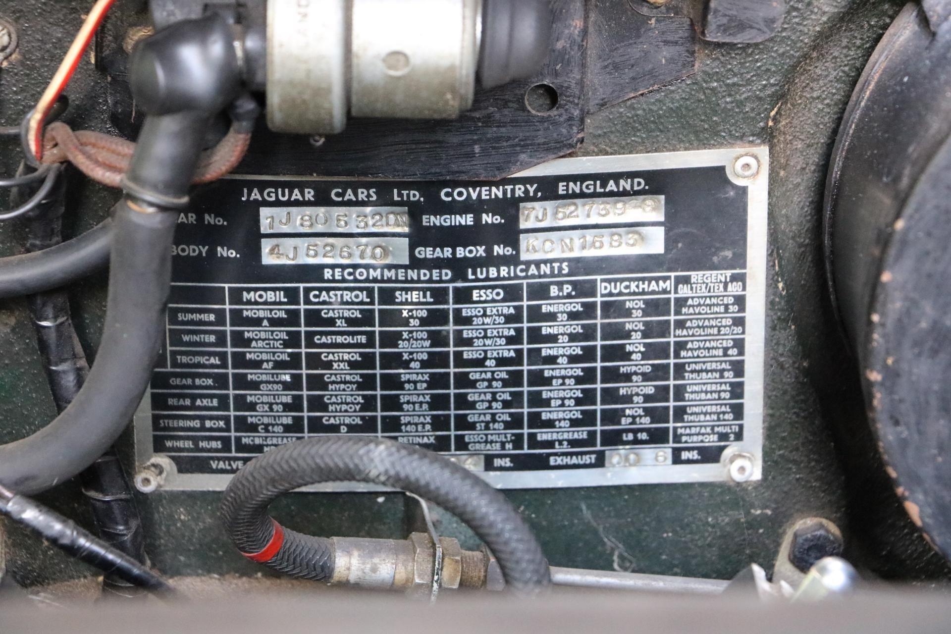 Real Art on Wheels | Jaguar Mark II 340