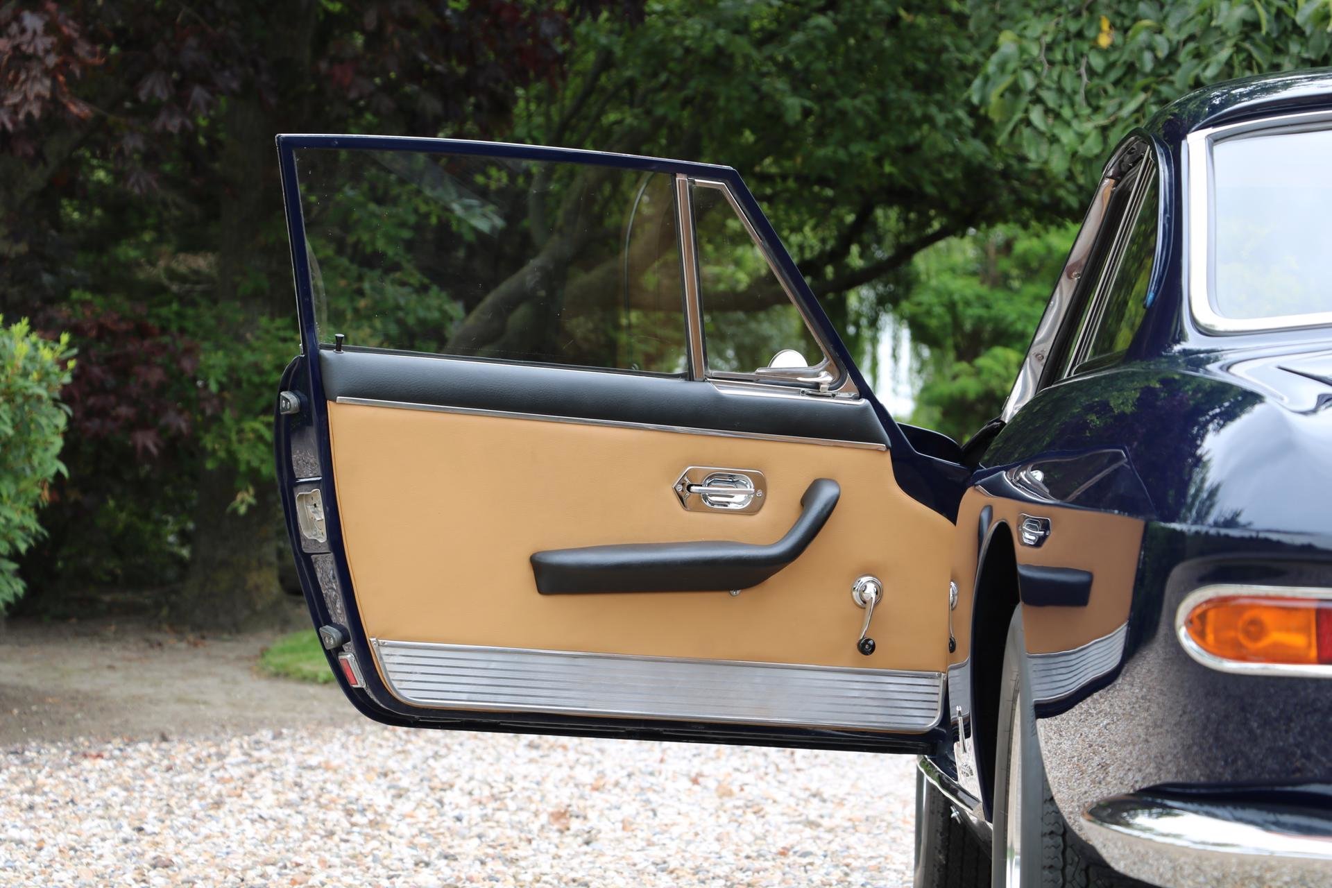 Real Art on Wheels | Ferrari 330 GT 2+2