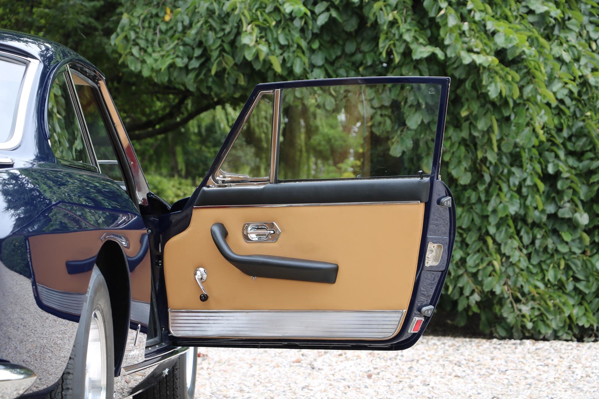 Real Art on Wheels | Ferrari 330 GT 2+2