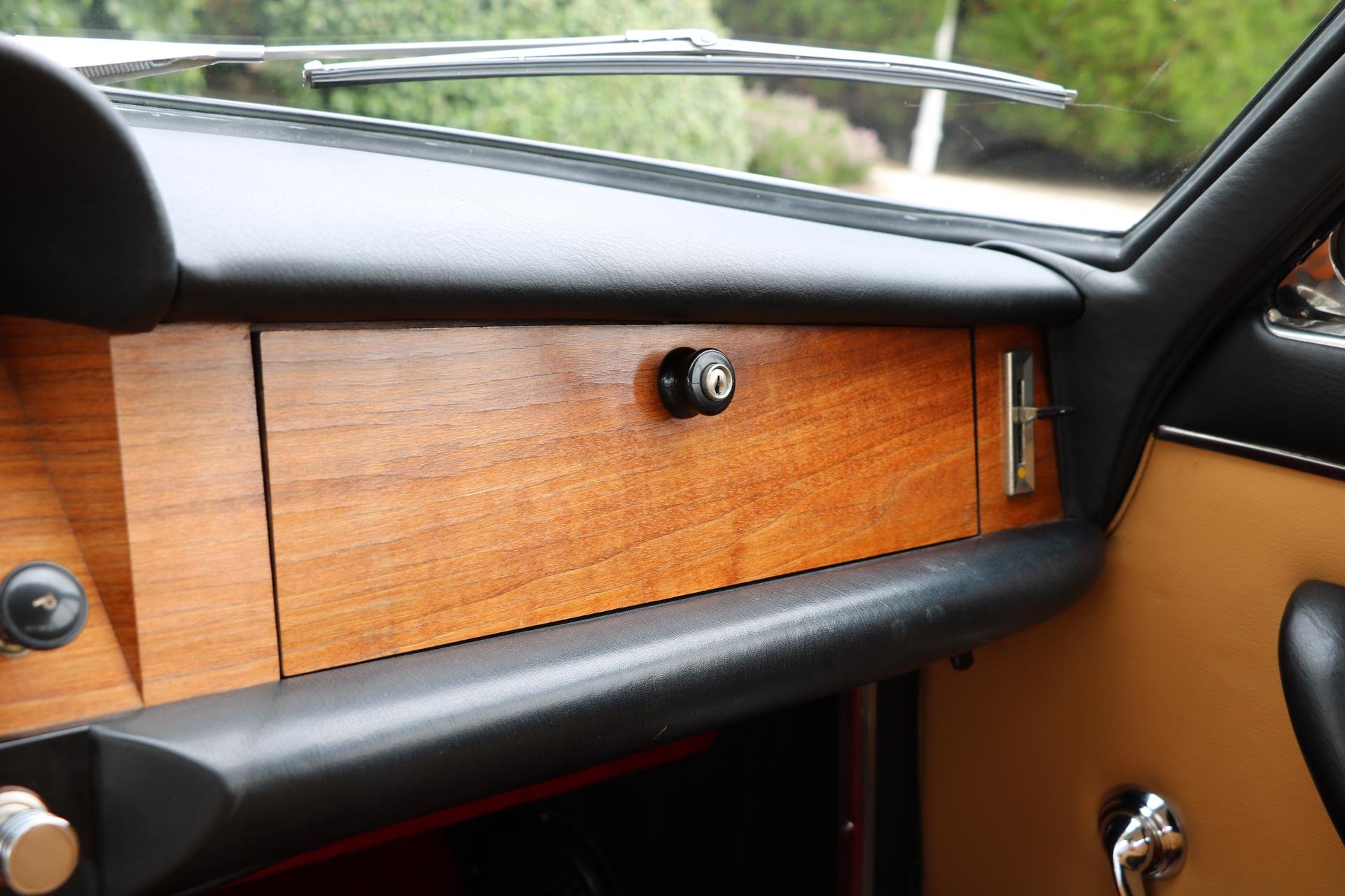 Real Art on Wheels | Ferrari 330 GT 2+2