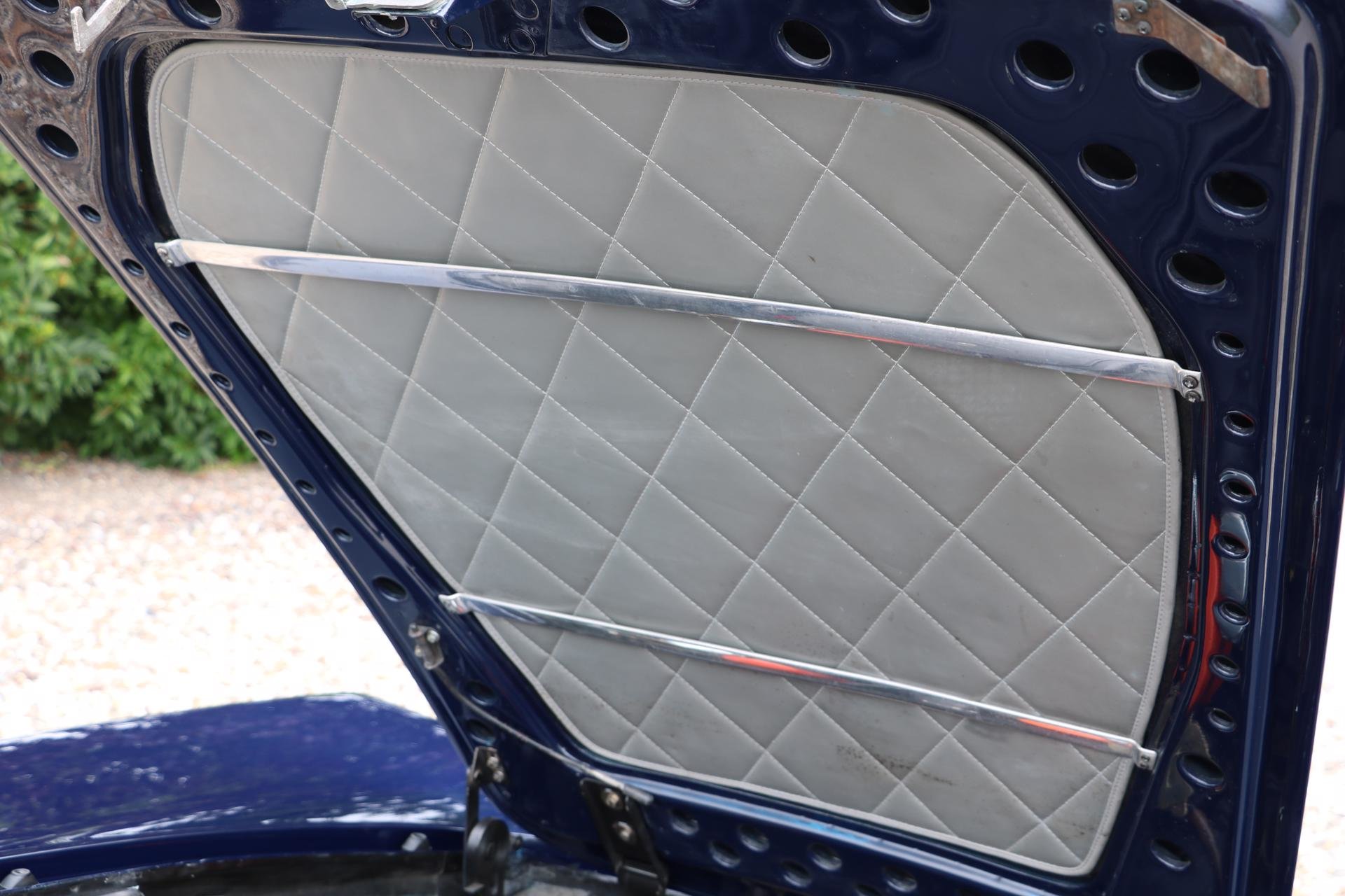 Real Art on Wheels | Ferrari 330 GT 2+2