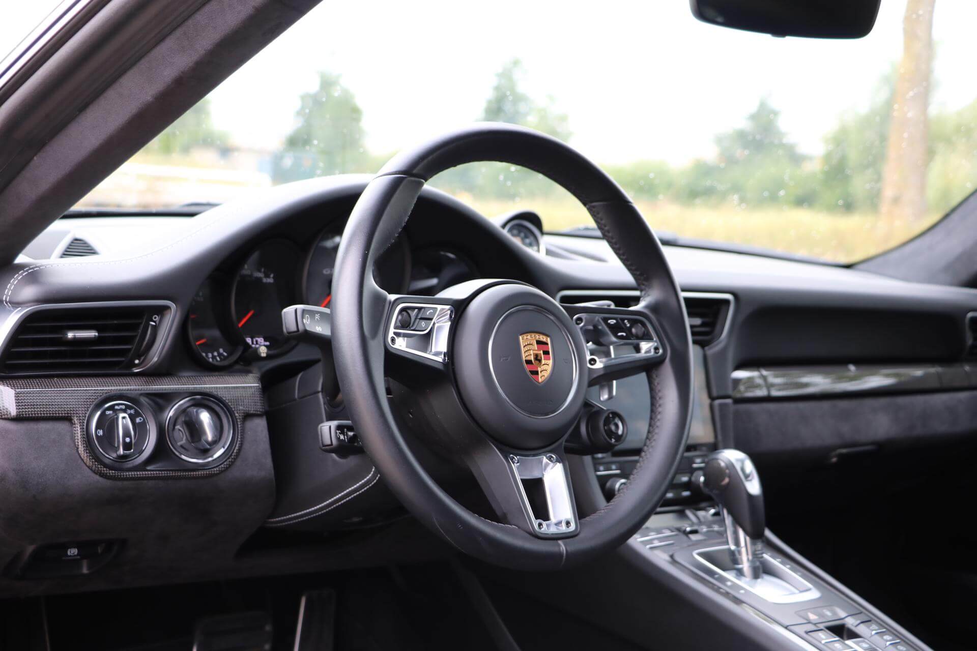 Real Art on Wheels | Porsche 991 GTS