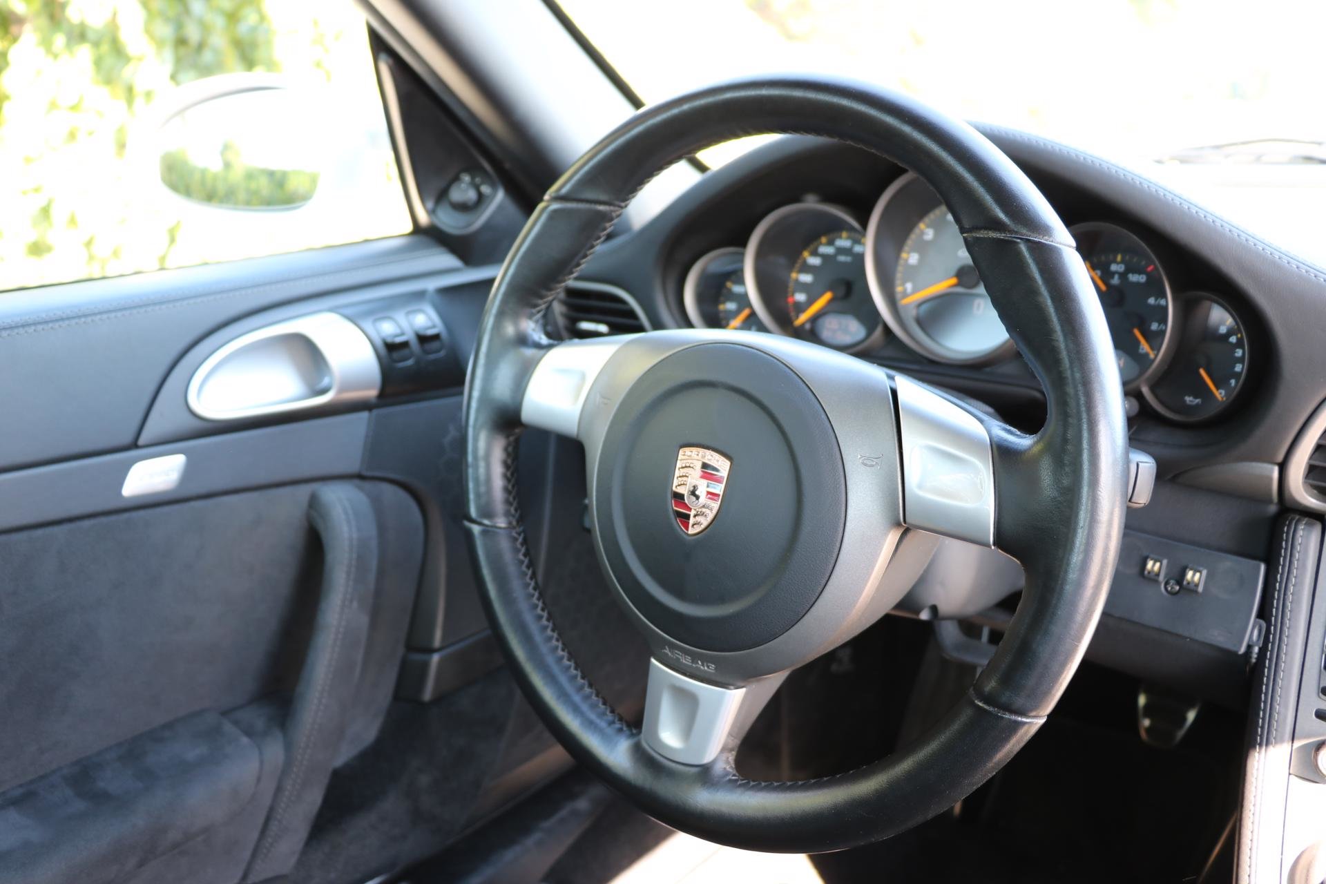 Real Art on Wheels | Porsche 997 GT3