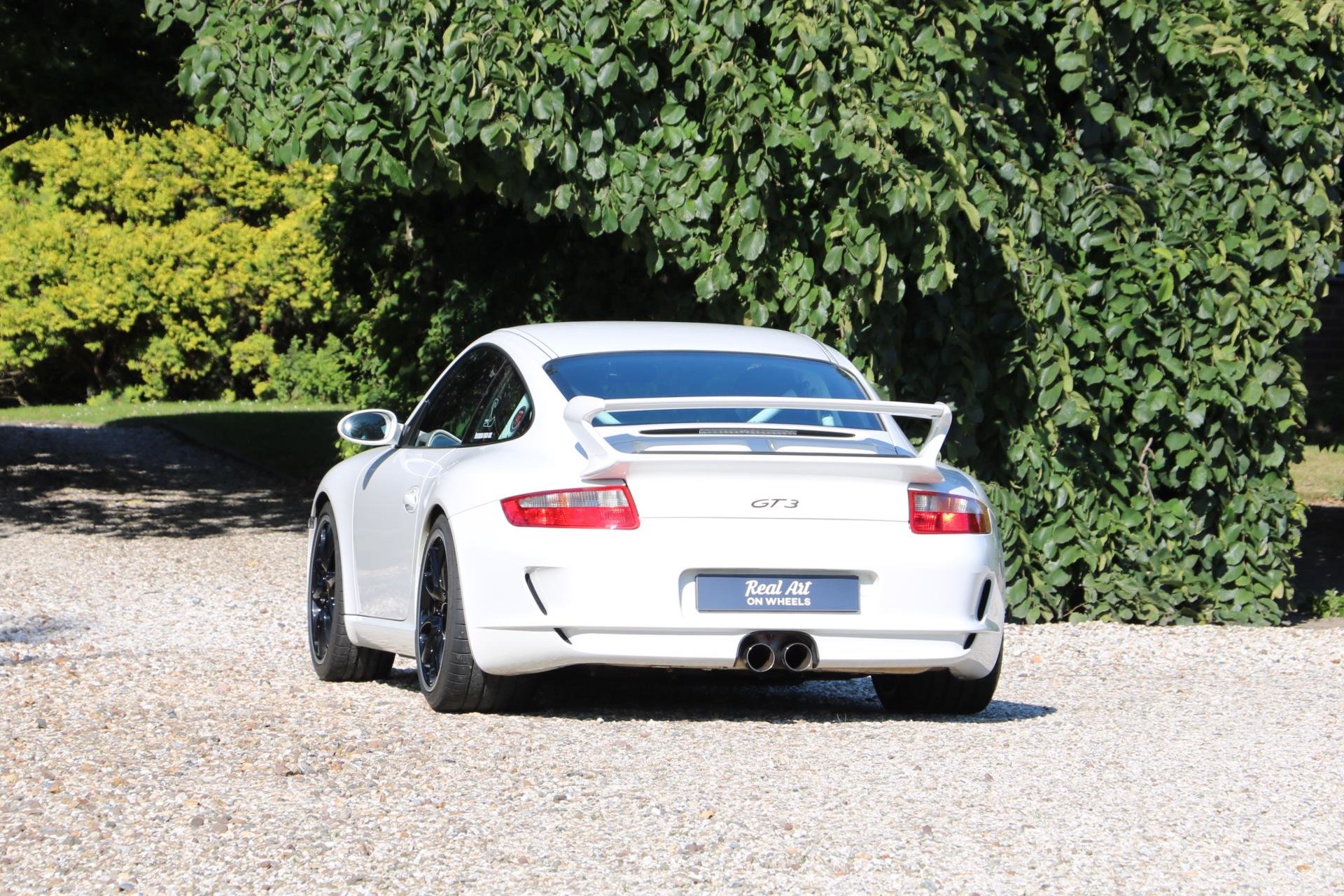 Real Art on Wheels | Porsche 997 GT3