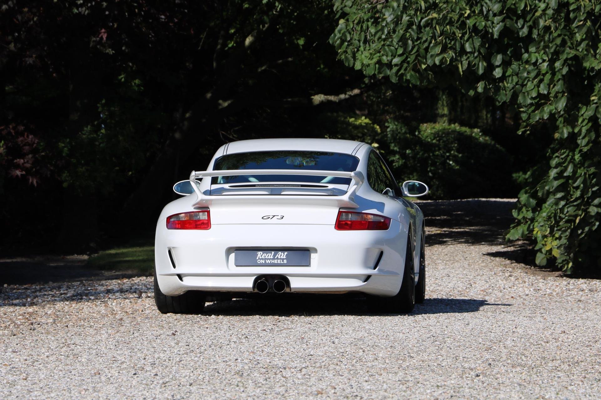 Real Art on Wheels | Porsche 997 GT3