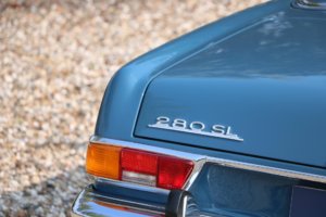 Real Art on Wheels | Mercedes-Benz 280 SL