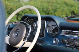 Real Art on Wheels | Mercedes-Benz 280 SL