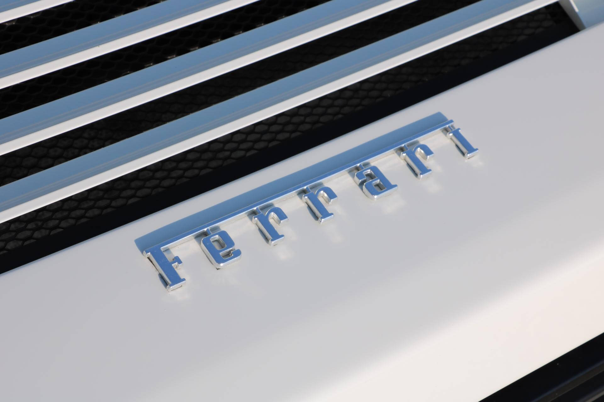 Real Art on Wheels | Ferrari 348 TB Bianco