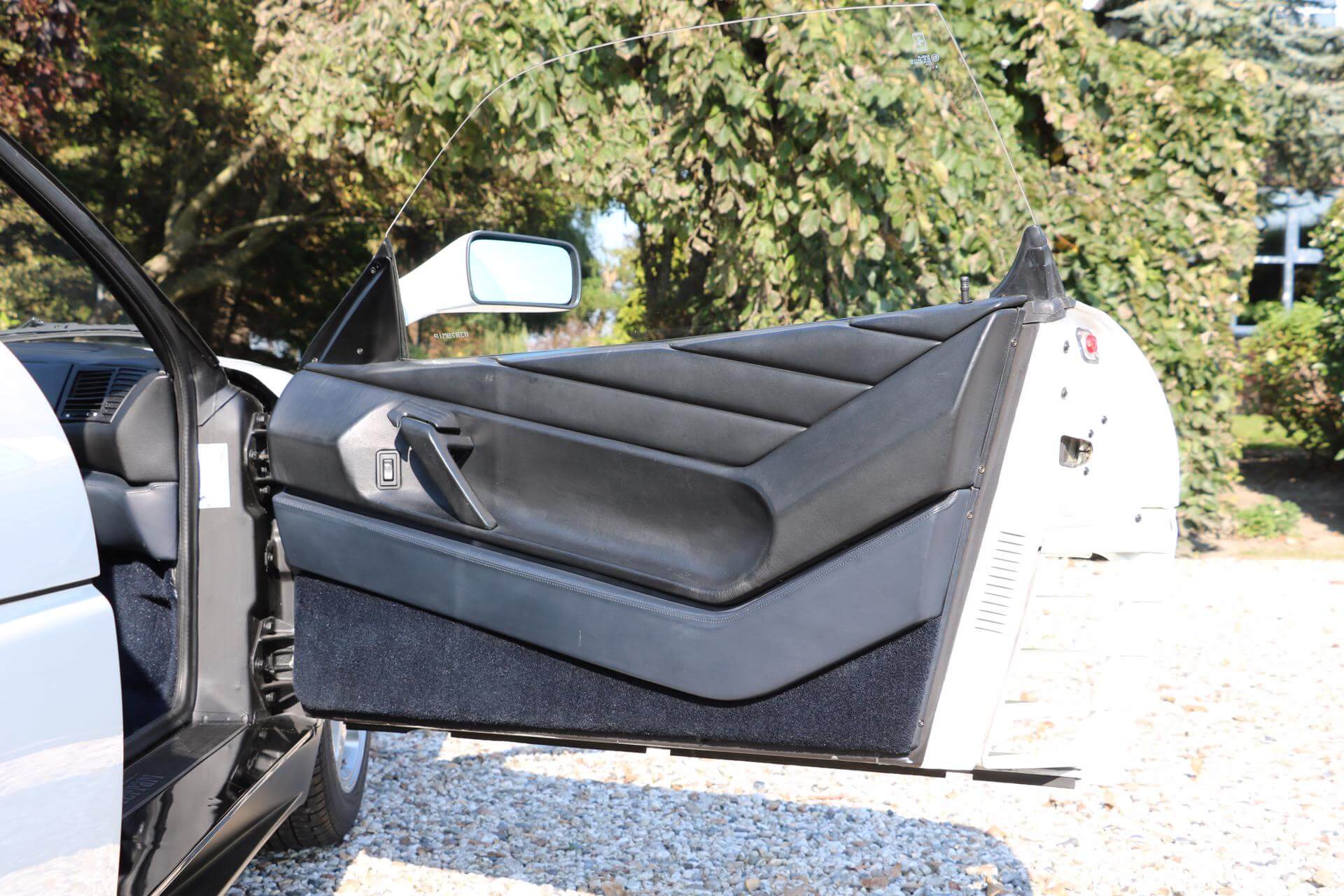 Real Art on Wheels | Ferrari 348 TB Bianco