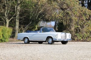 Real Art on Wheels | Mercedes-Benz 250 SE Cabriolet