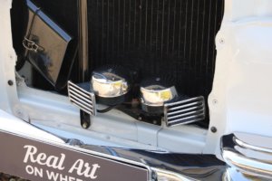 Real Art on Wheels | Mercedes-Benz 250 SE Cabriolet