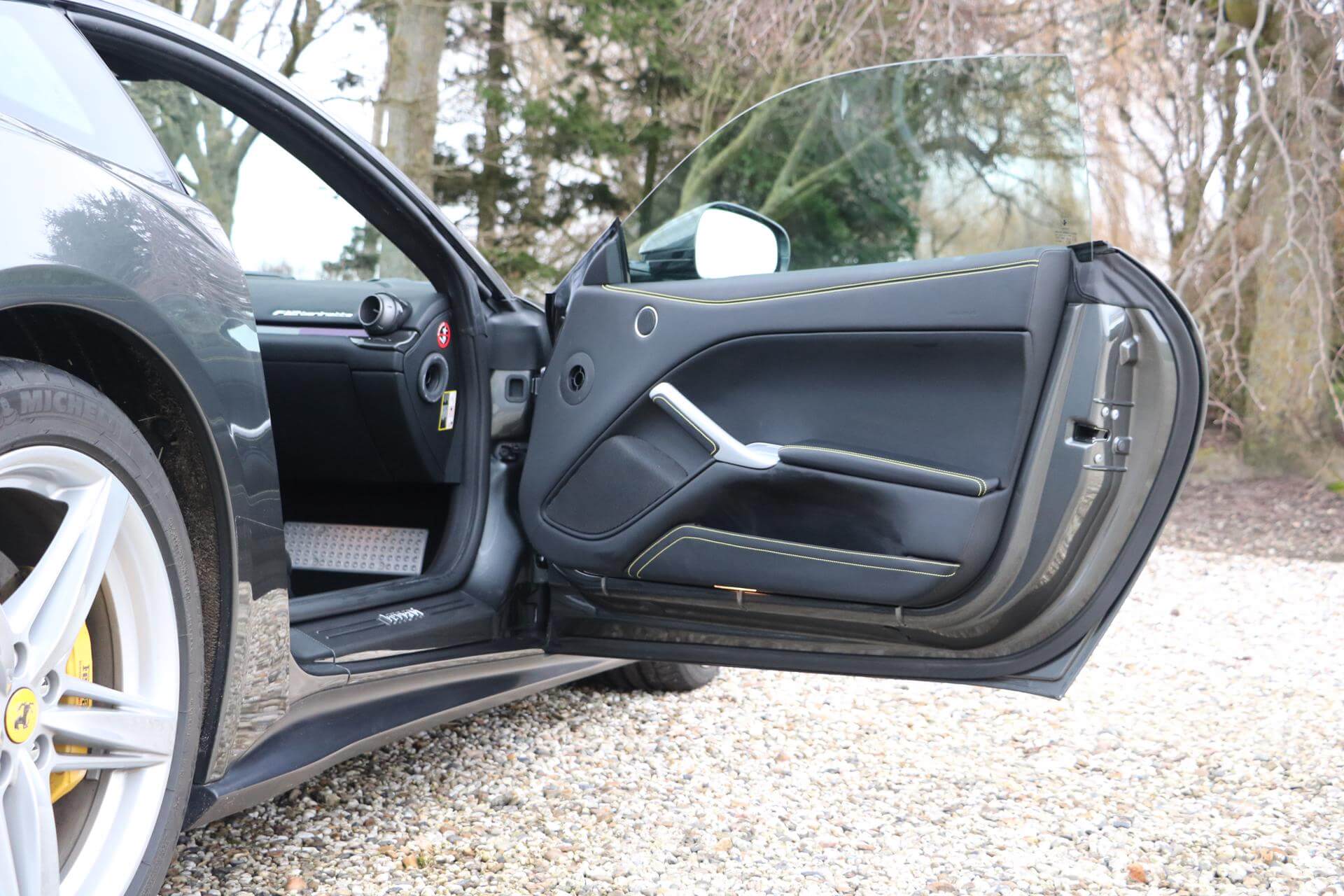 Real Art on Wheels | Ferrari F12