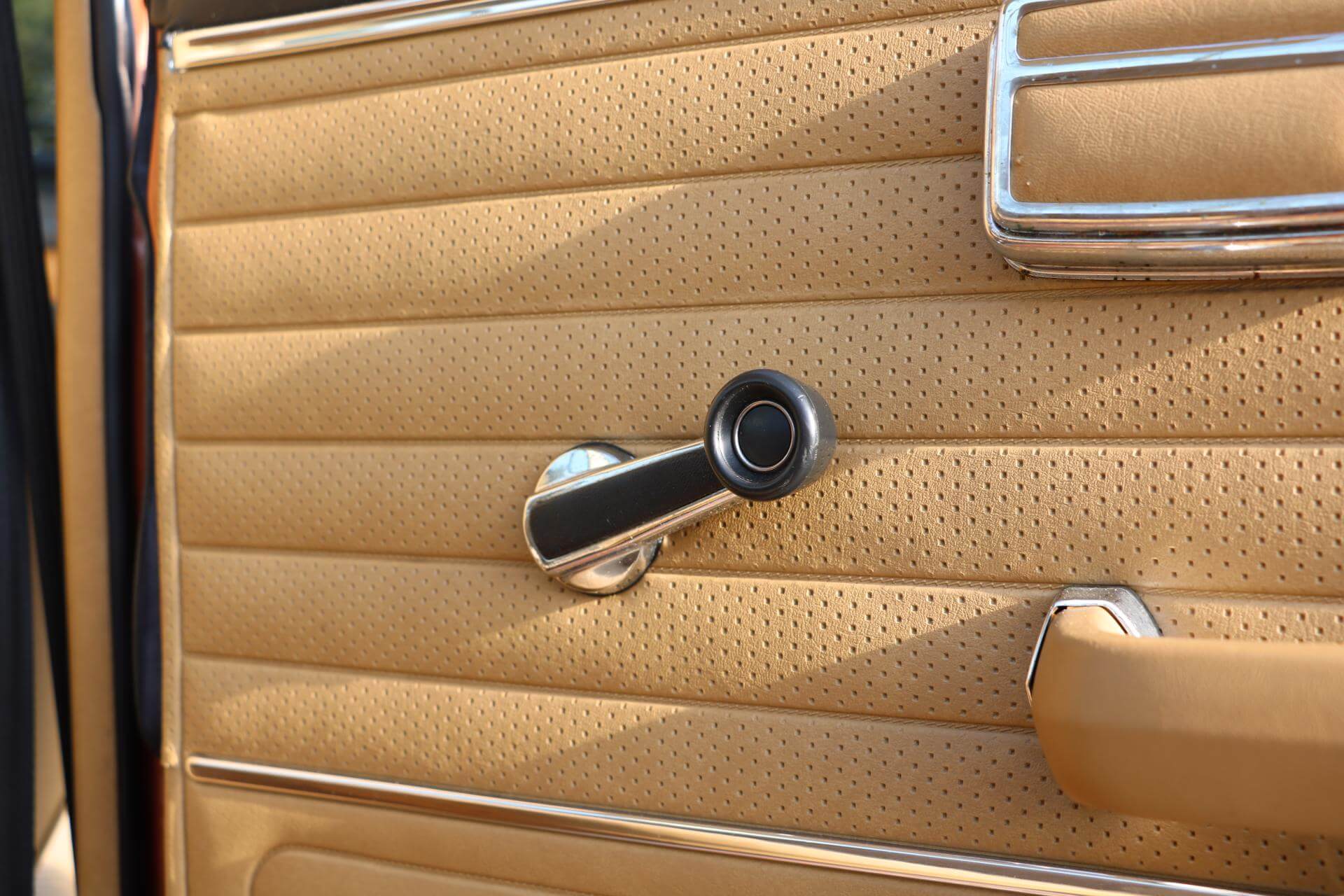 Real Art on Wheels | 1978 BMW 520