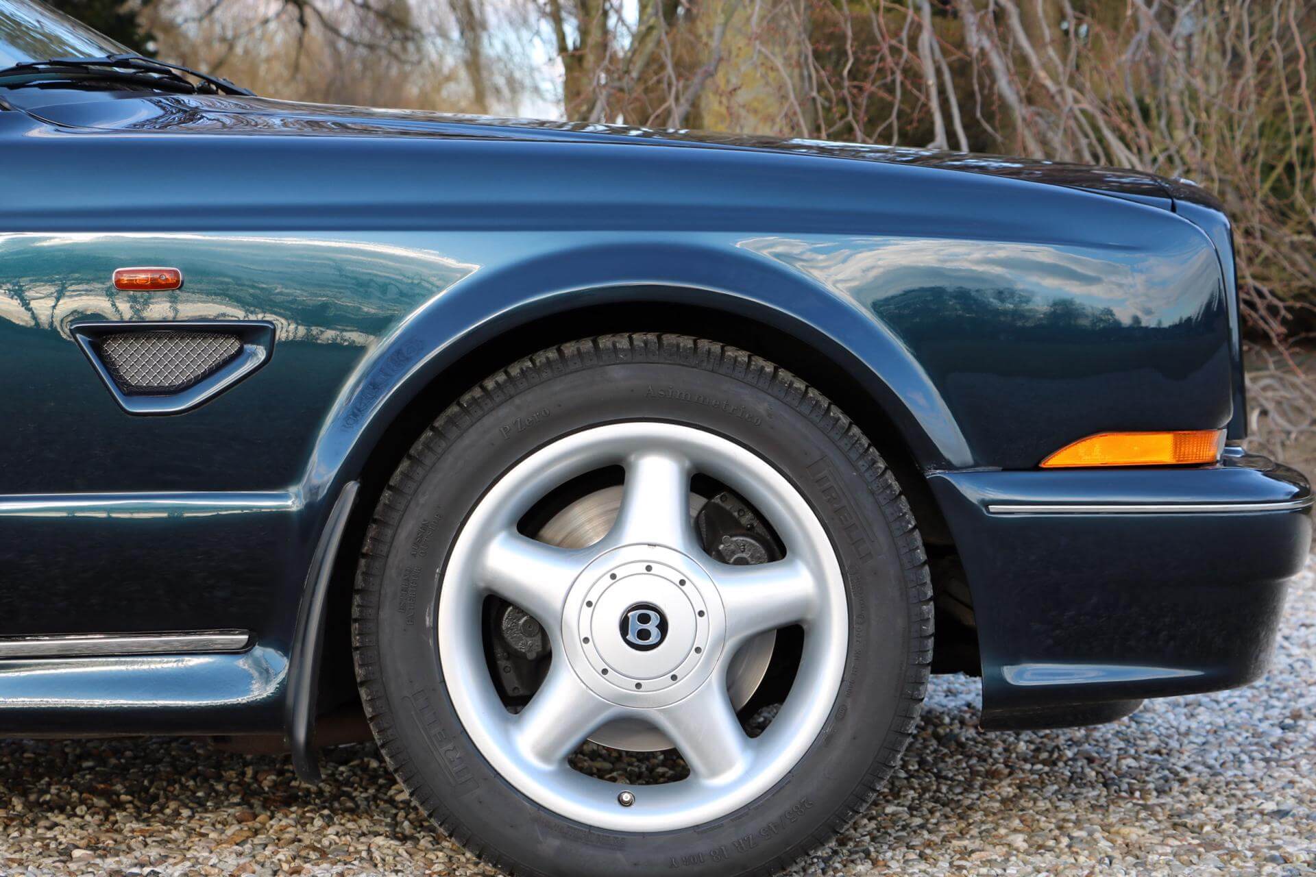 Real Art on Wheels | 1999 Bentley Continental T