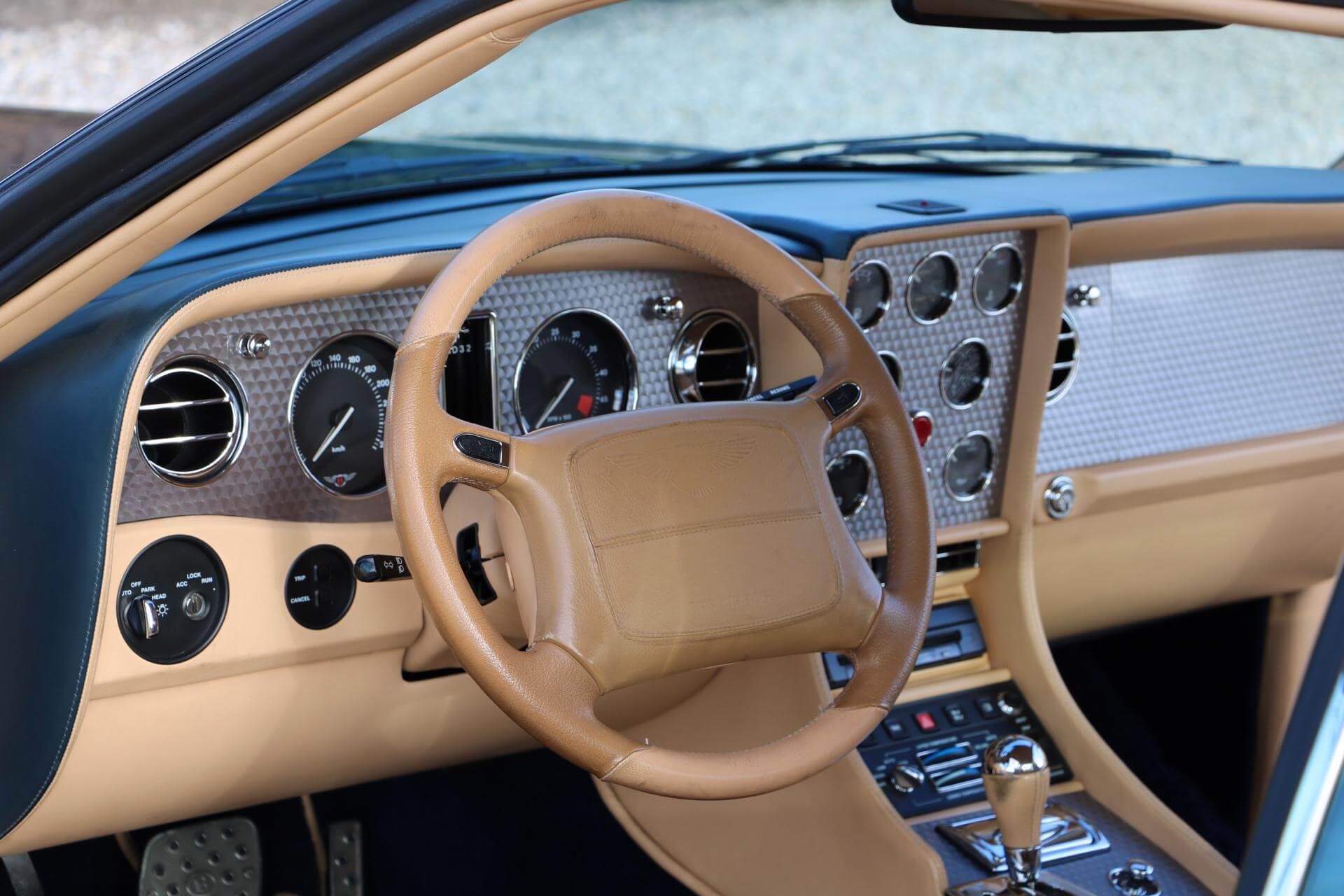 Real Art on Wheels | 1999 Bentley Continental T