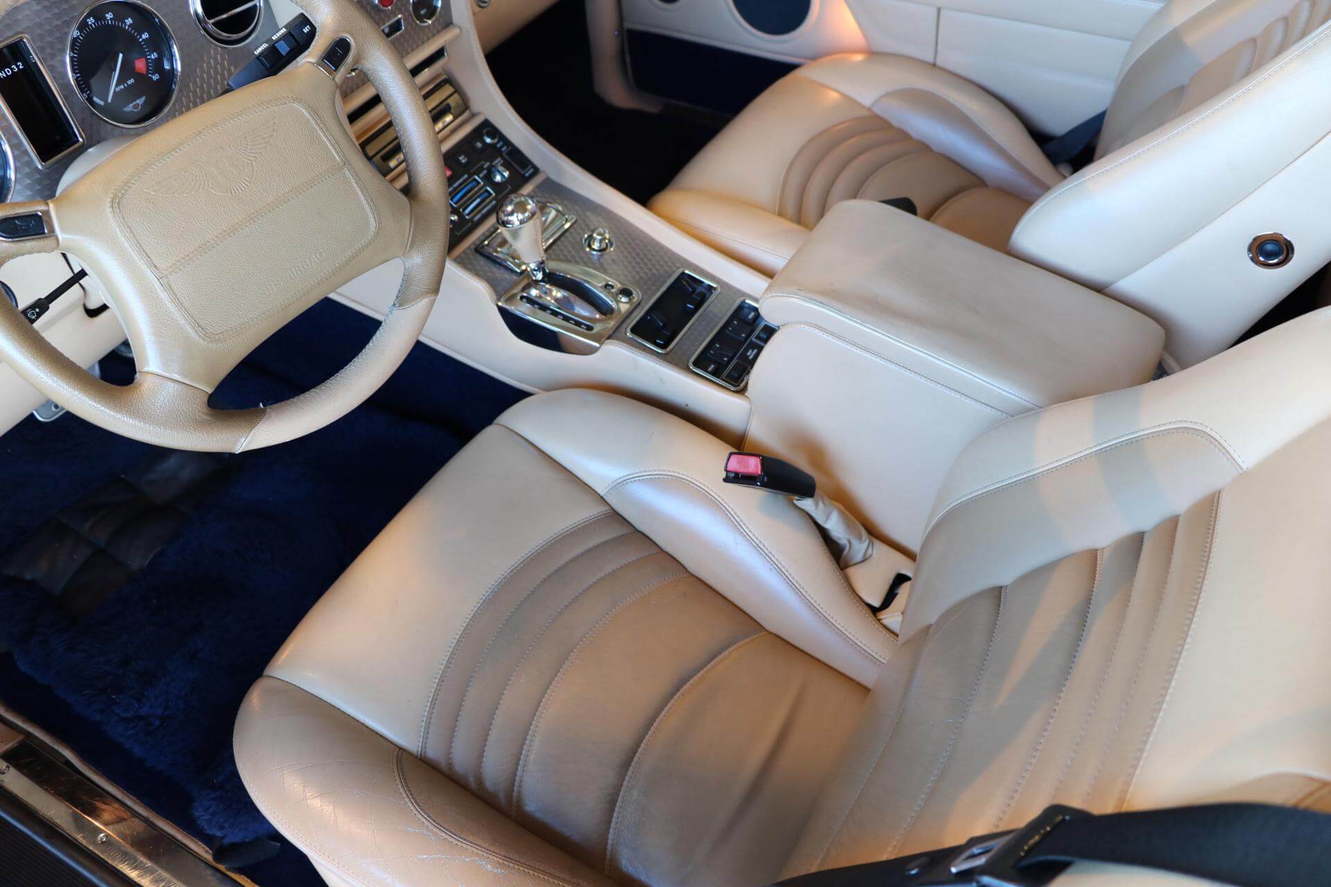 Real Art on Wheels | 1999 Bentley Continental T