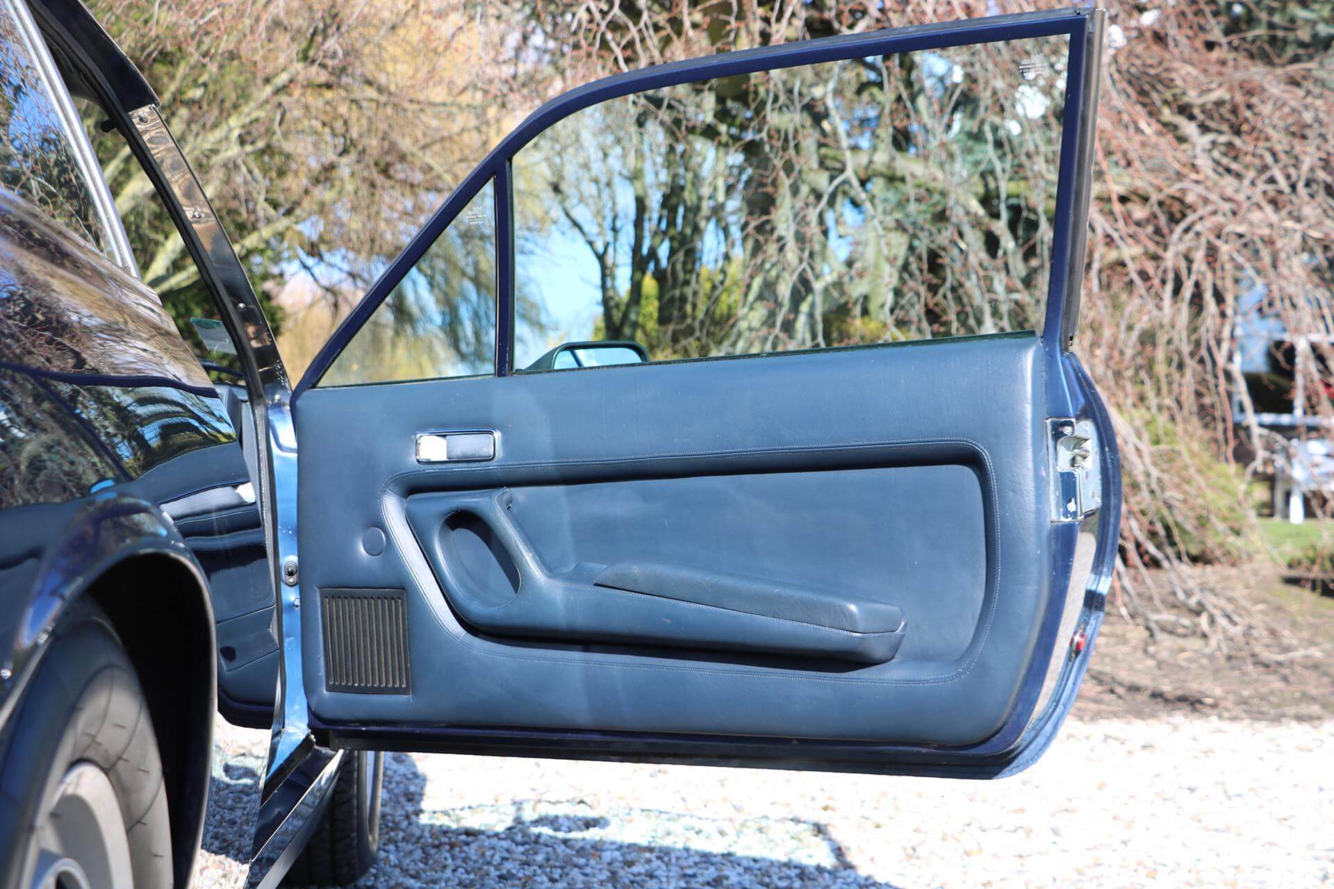 Real Art on Wheels | 1986 Ferrari 412