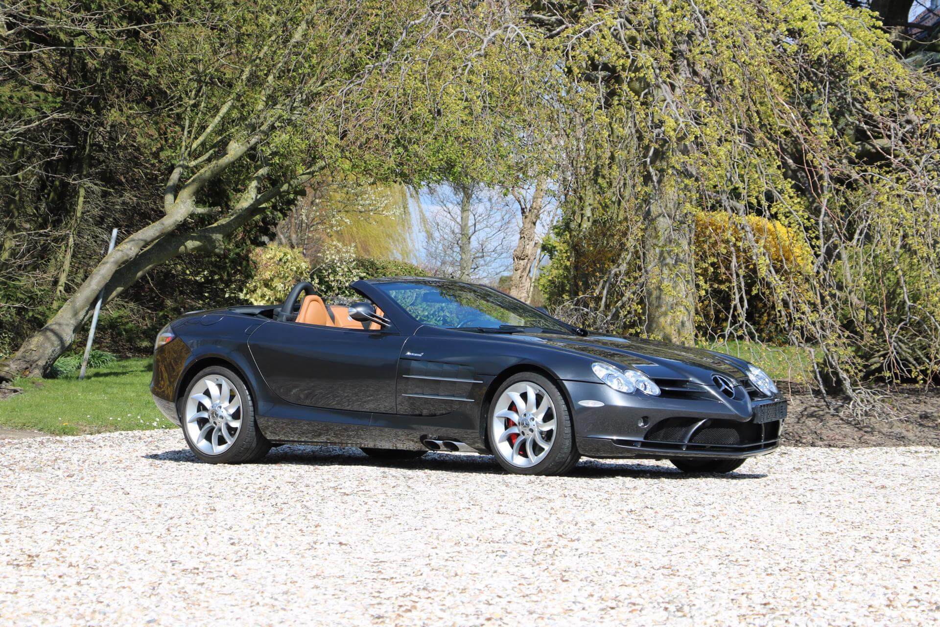Real Art on Wheels | Mercedes-Benz SLR McLaren Roadster